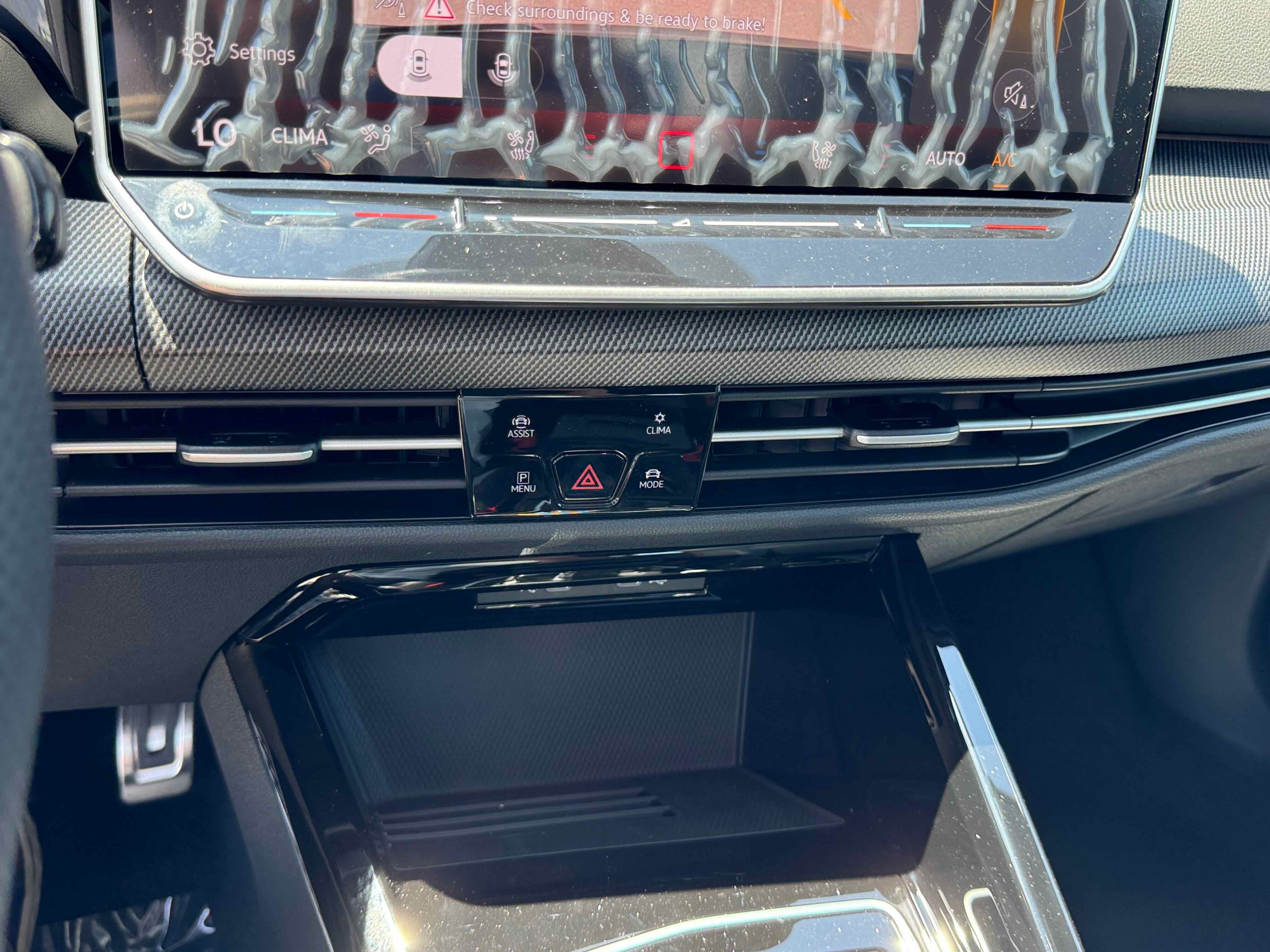 2025 Volkswagen Golf GTI SE