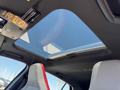 2025 Volkswagen Golf GTI SE