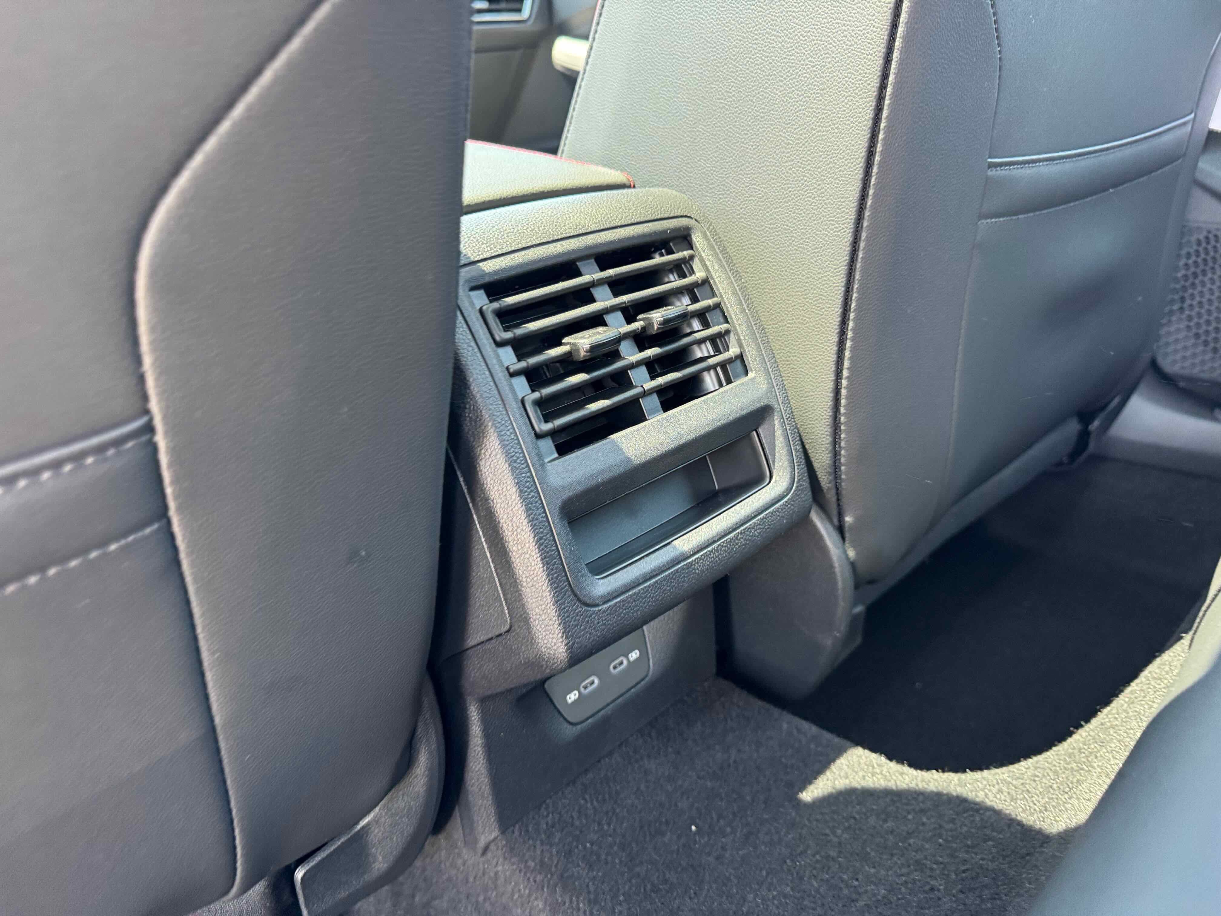 2025 Volkswagen Golf GTI SE