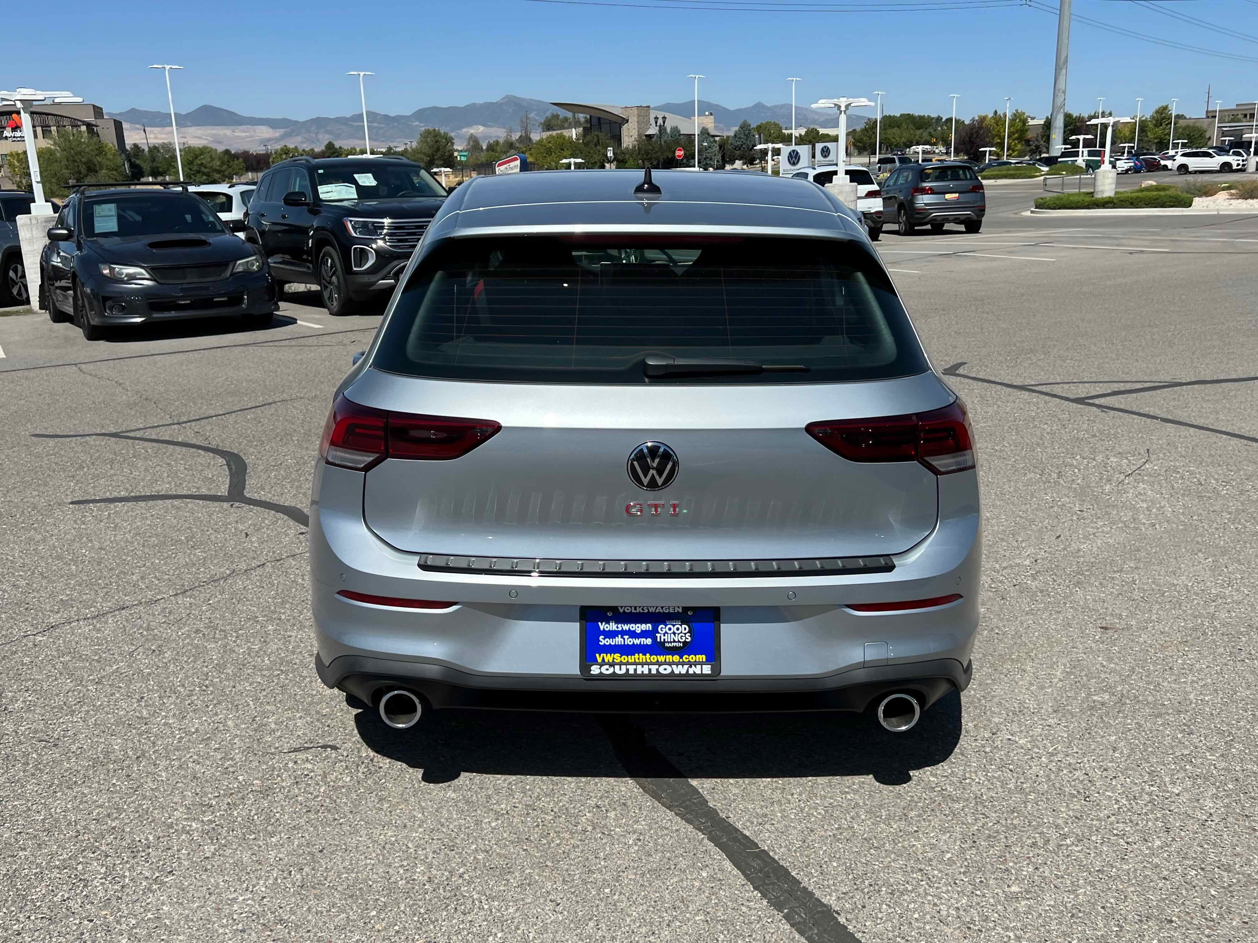 2025 Volkswagen Golf GTI SE