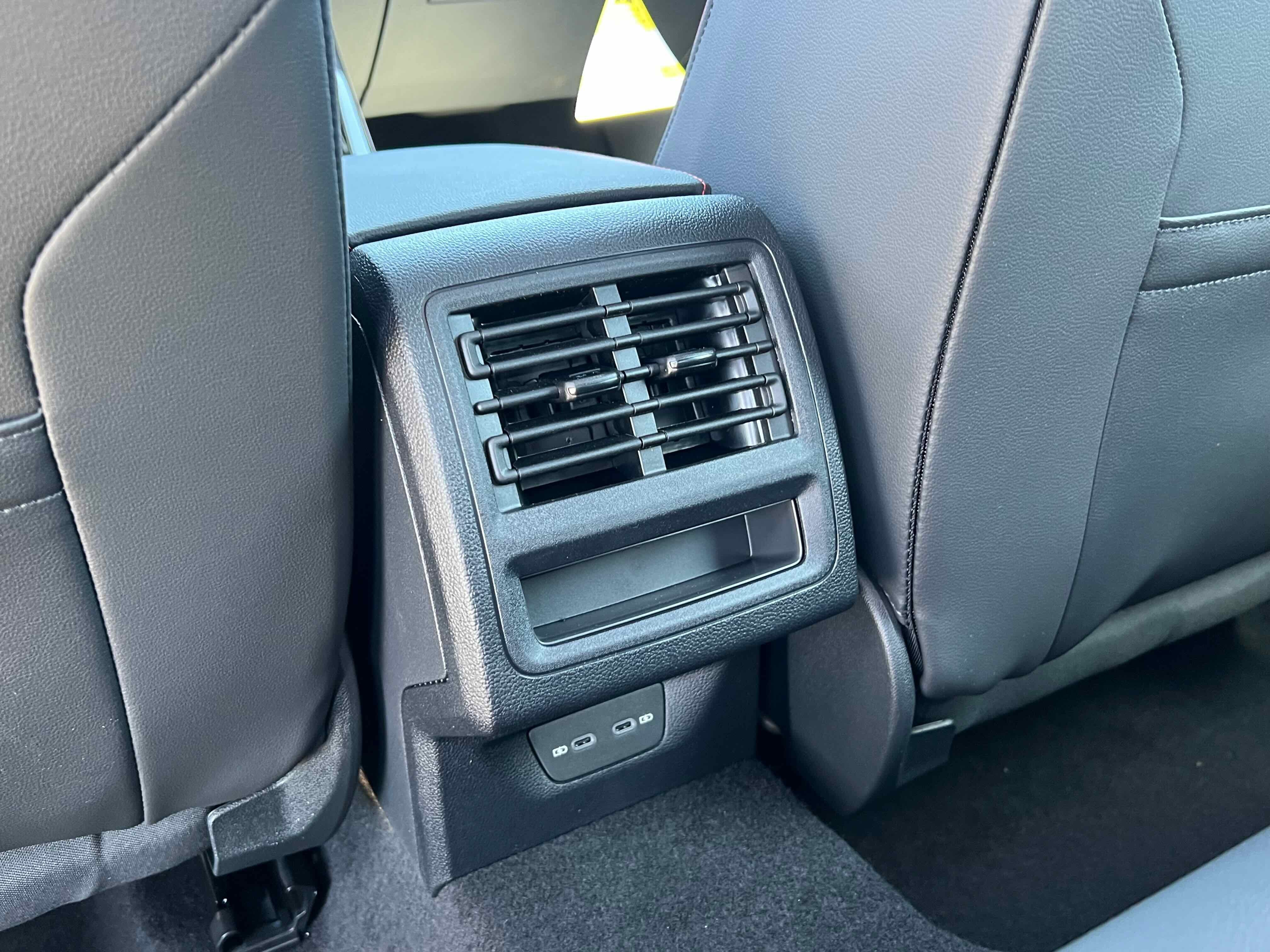 2025 Volkswagen Golf GTI SE