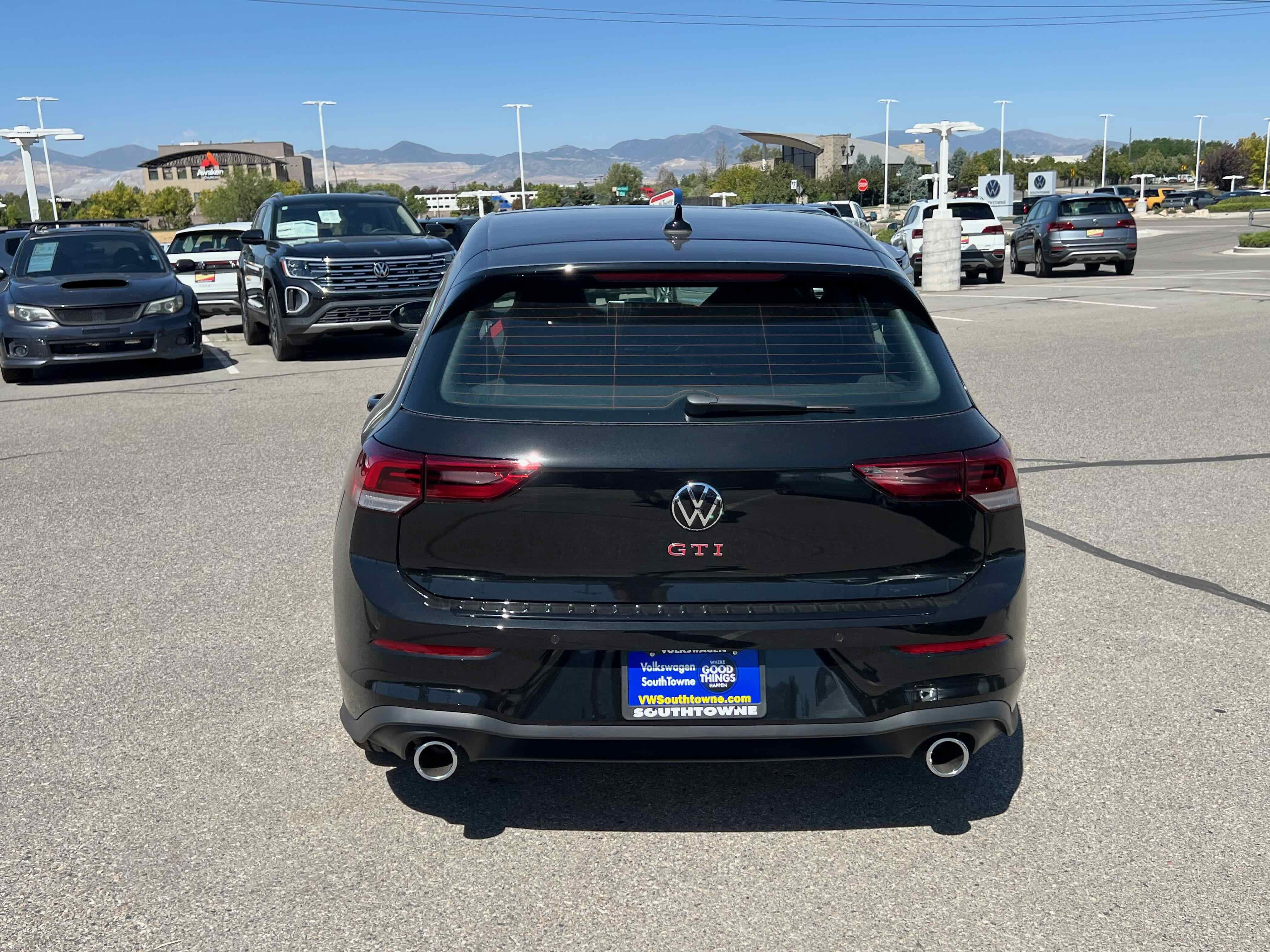 2025 Volkswagen Golf GTI SE
