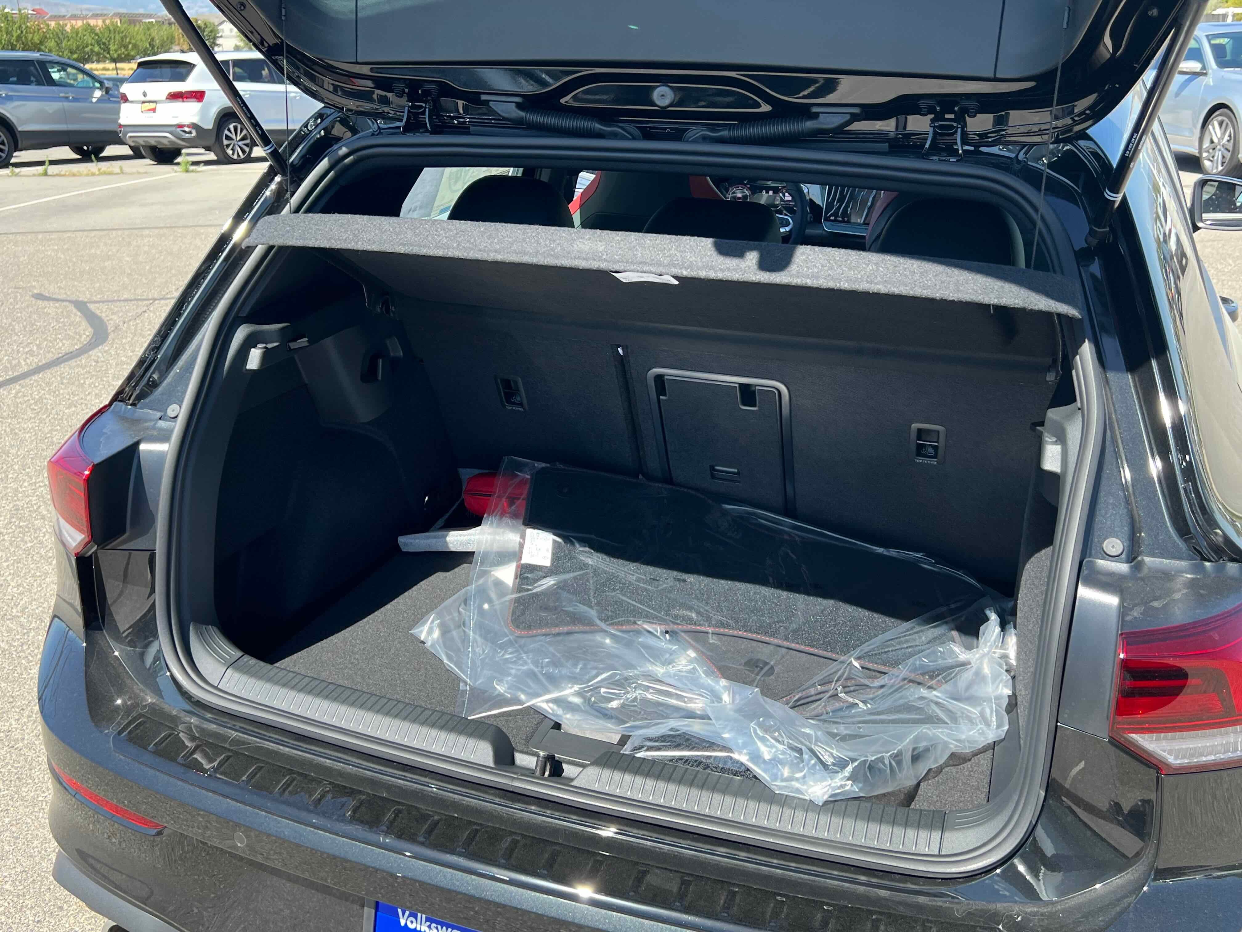 2025 Volkswagen Golf GTI SE