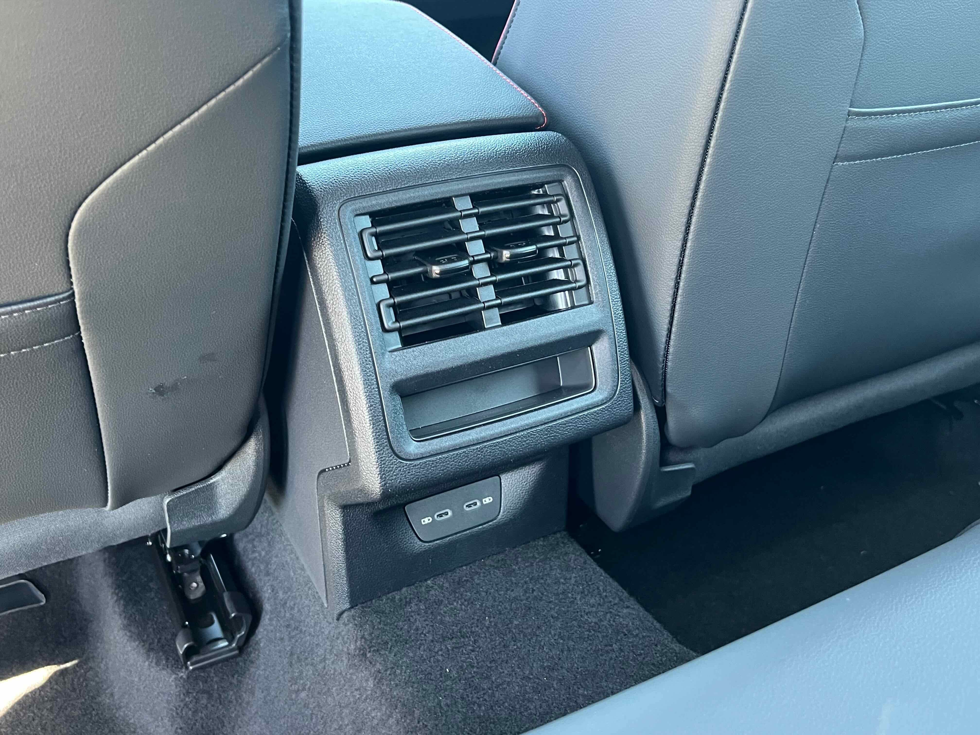 2025 Volkswagen Golf GTI SE