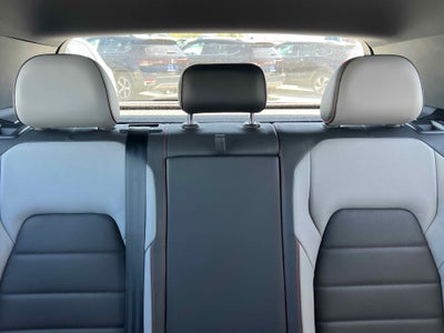 2025 Volkswagen Golf GTI SE