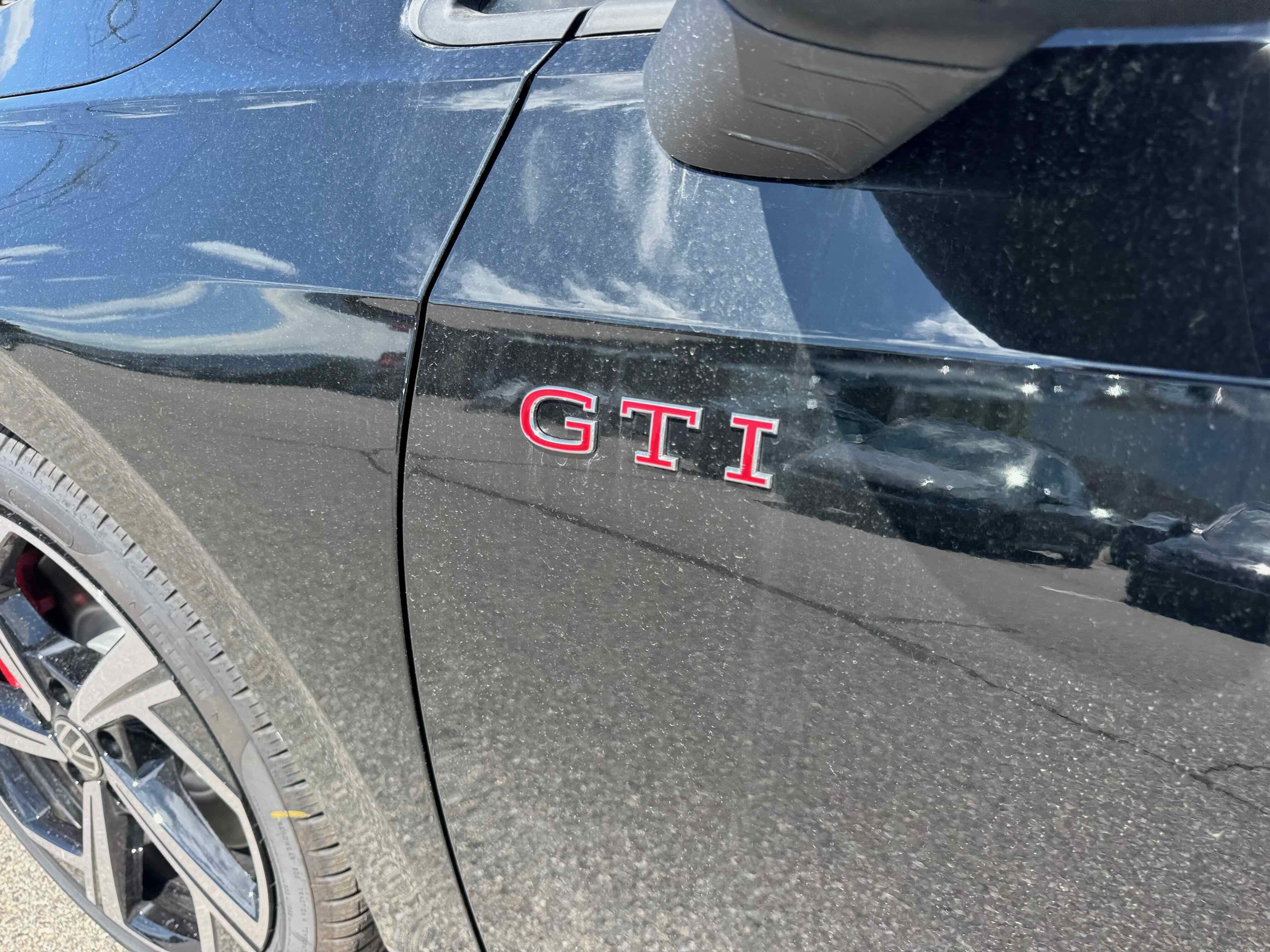 2025 Volkswagen Golf GTI SE