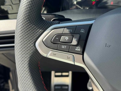 2025 Volkswagen Golf GTI SE