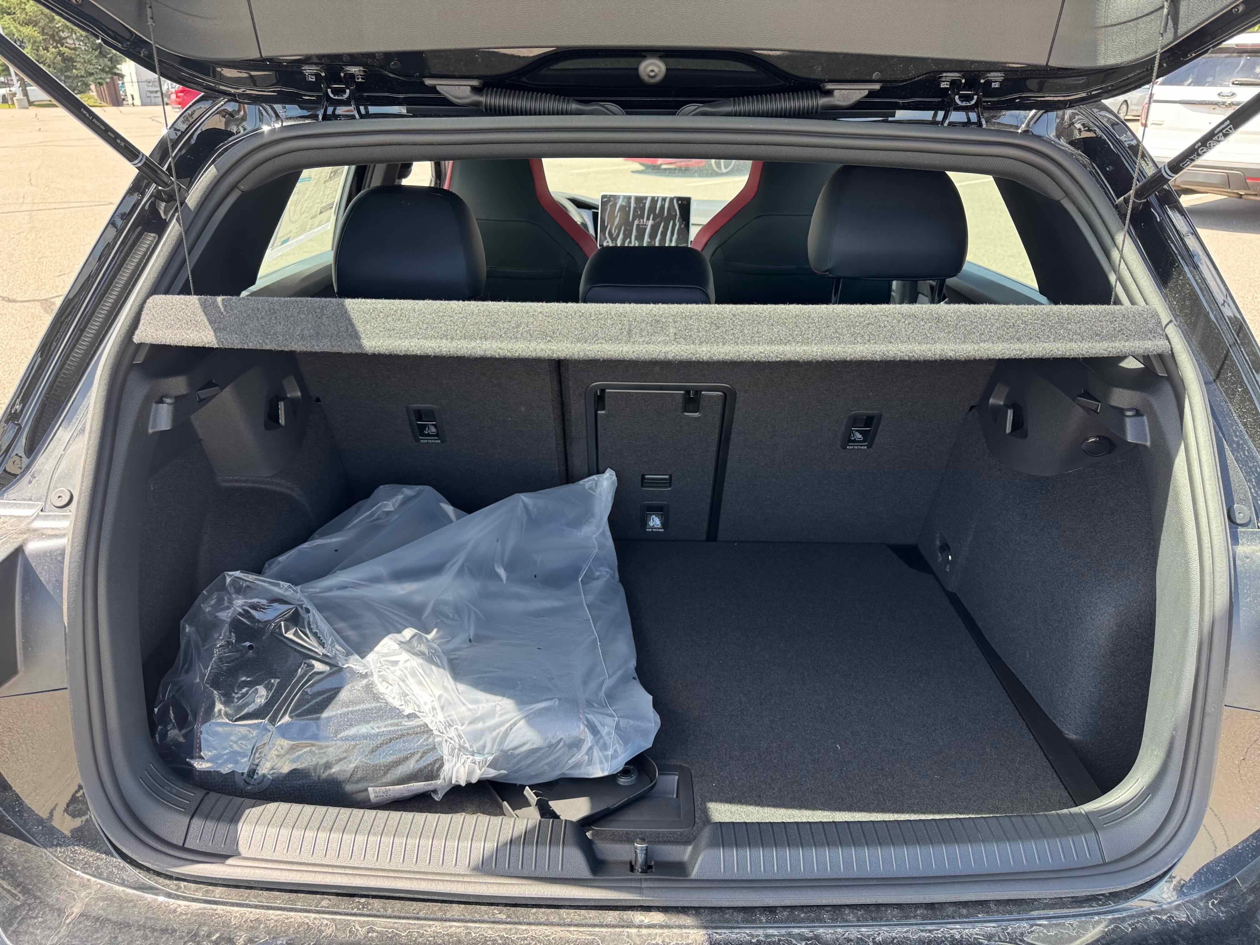 2025 Volkswagen Golf GTI SE