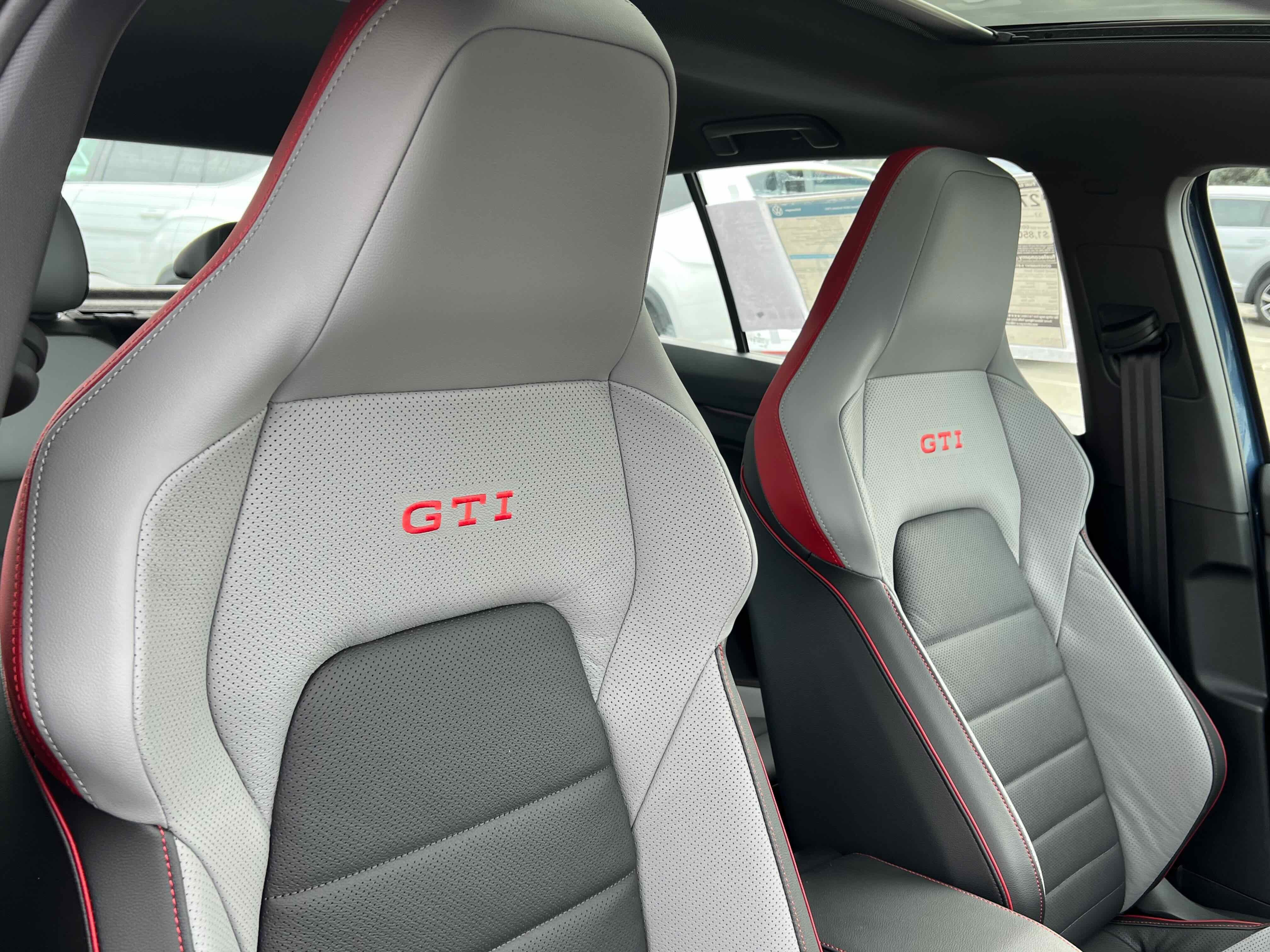 2026 Volkswagen Golf GTI SE