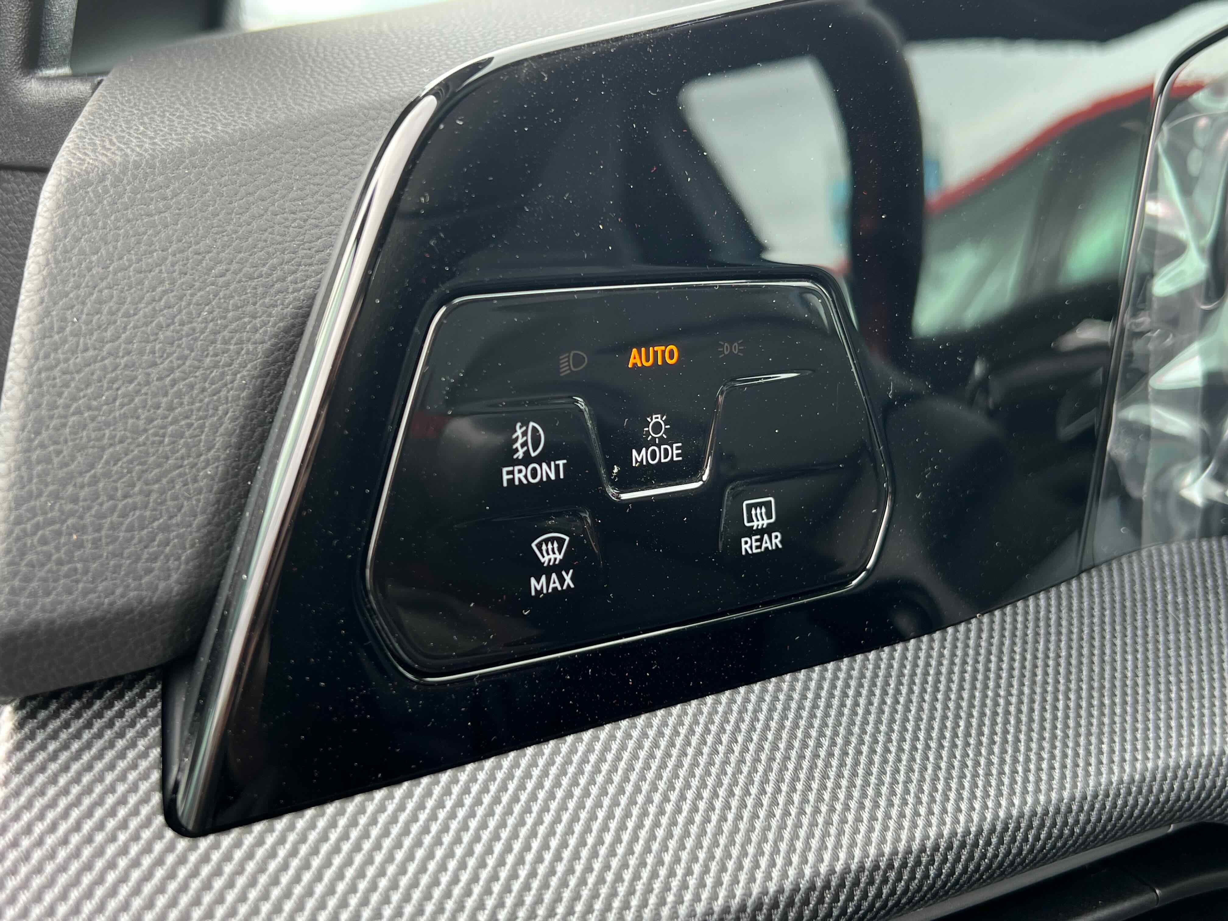 2026 Volkswagen Golf GTI SE