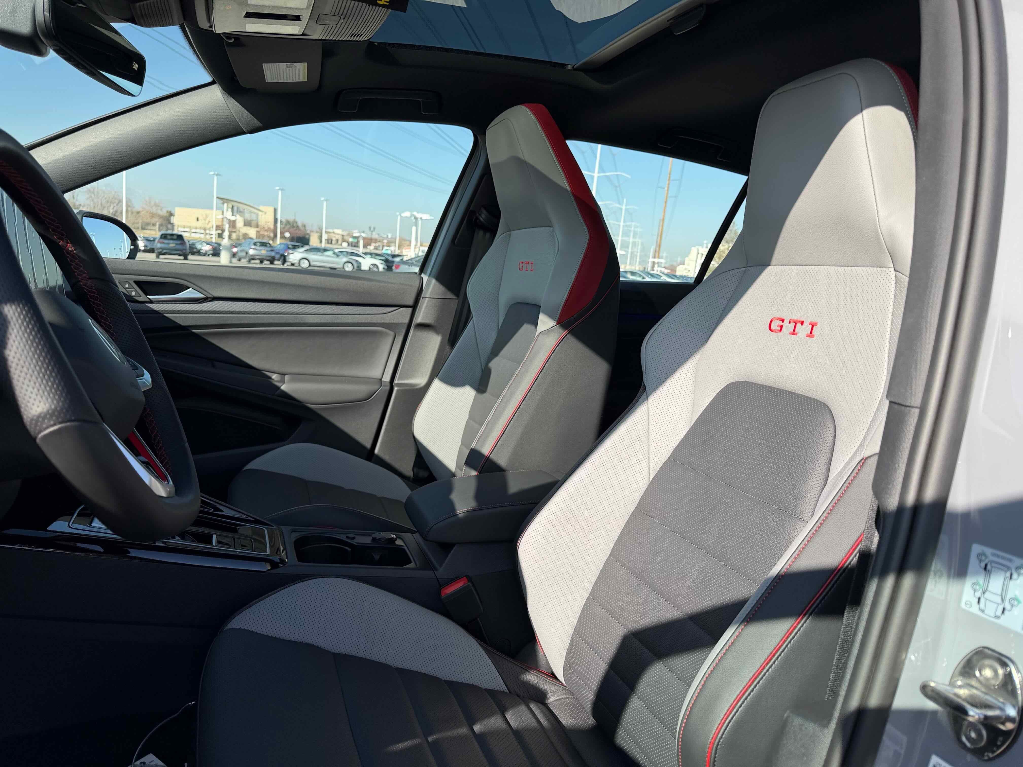 2026 Volkswagen Golf GTI SE