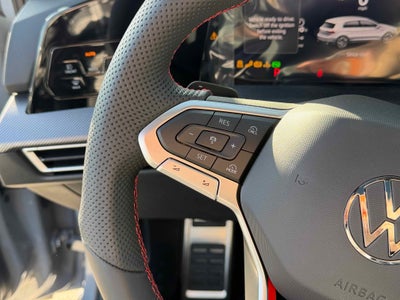 2026 Volkswagen Golf GTI SE