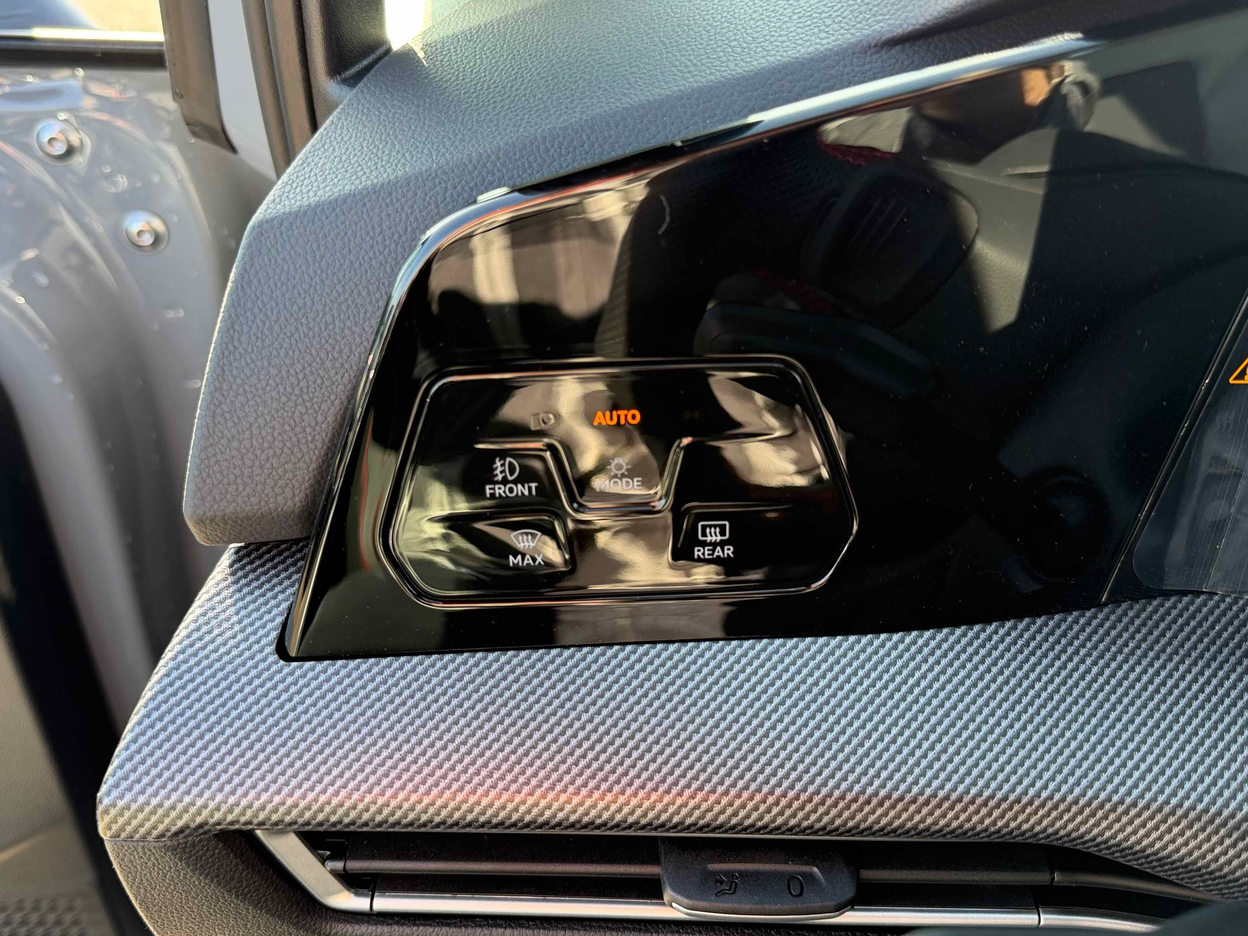 2026 Volkswagen Golf GTI SE