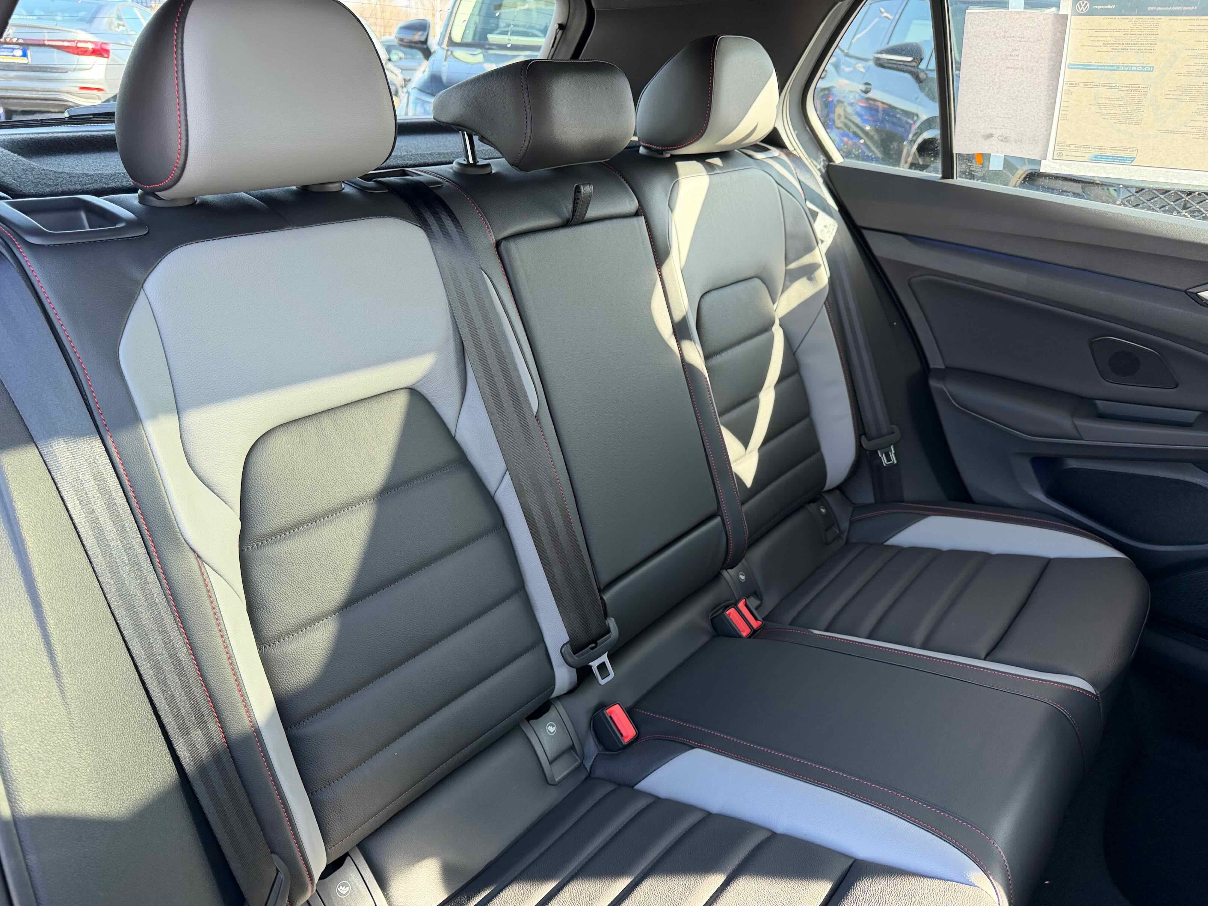 2026 Volkswagen Golf GTI SE