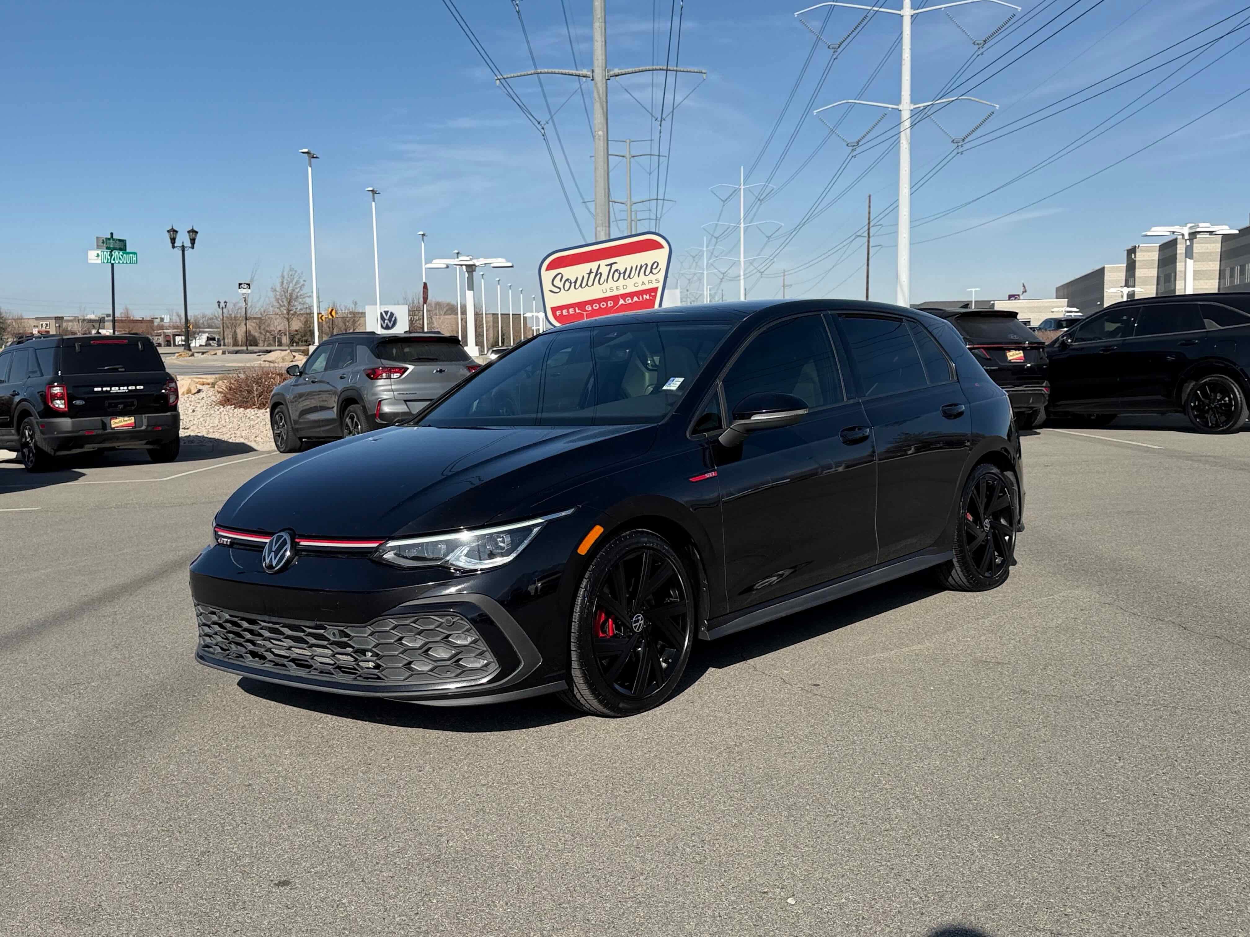 2022 Volkswagen Golf GTI SE