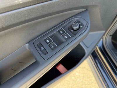 2022 Volkswagen Golf GTI SE