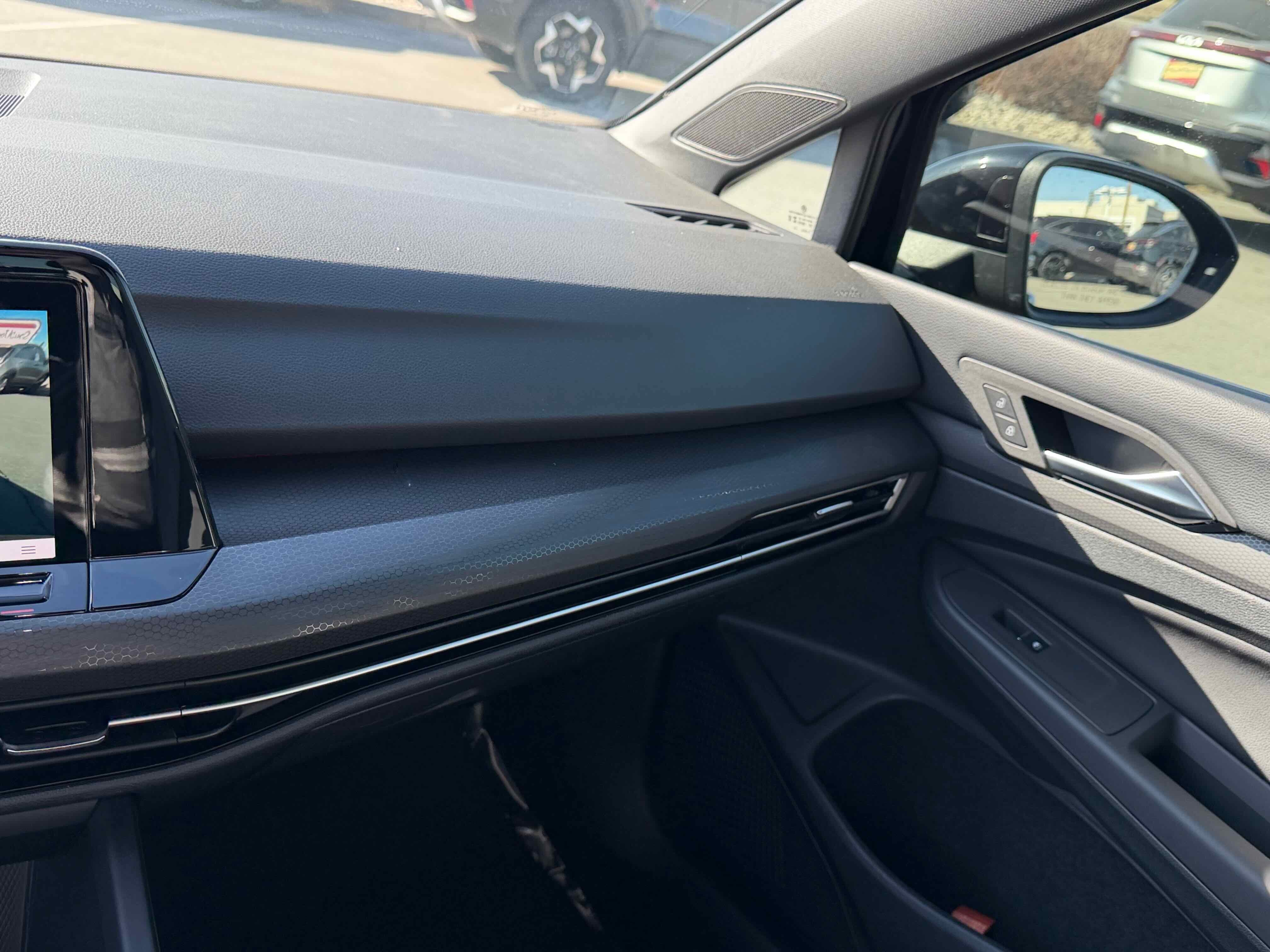 2022 Volkswagen Golf GTI SE