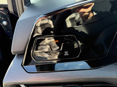 2022 Volkswagen Golf GTI SE