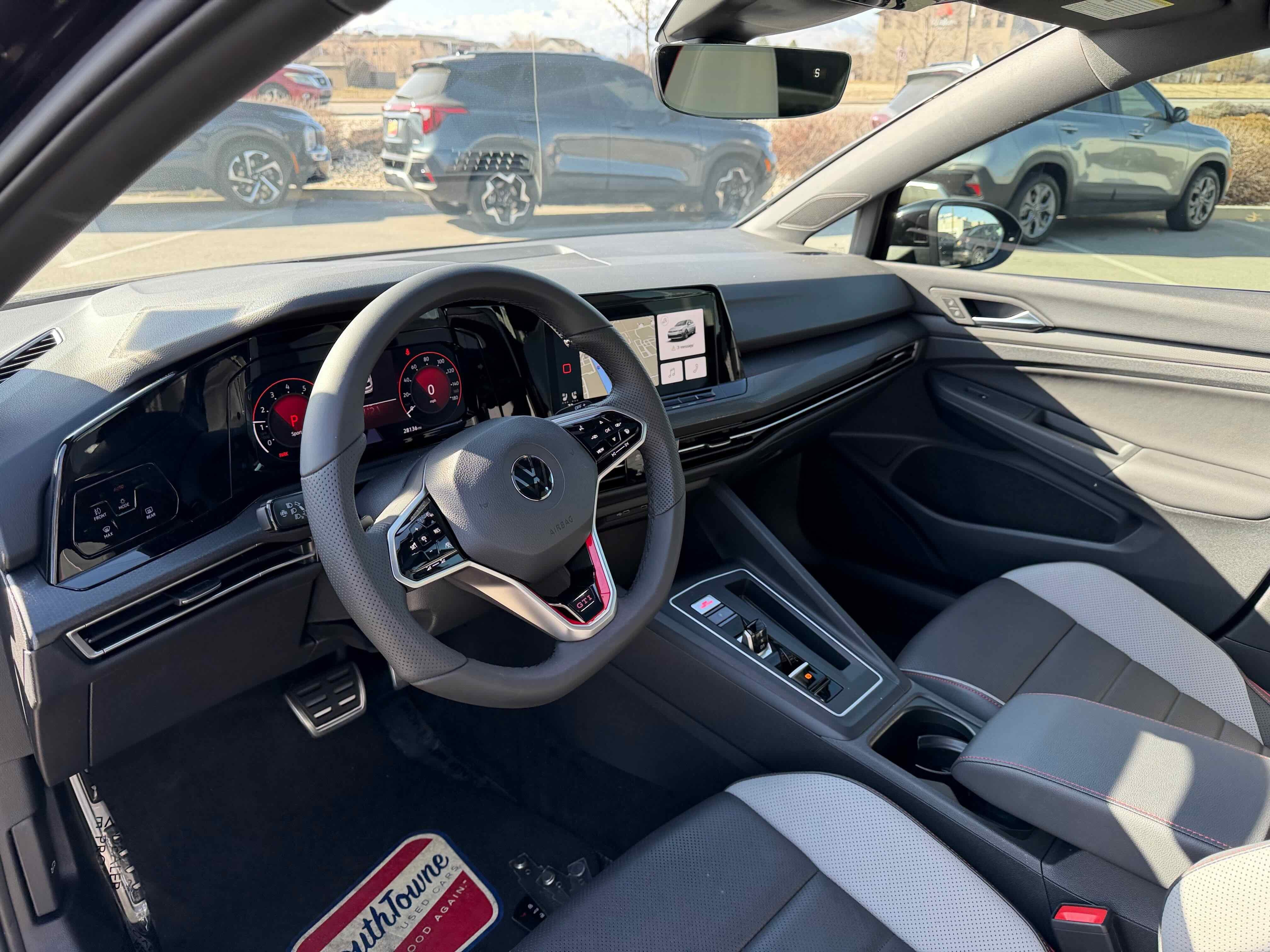 2022 Volkswagen Golf GTI SE