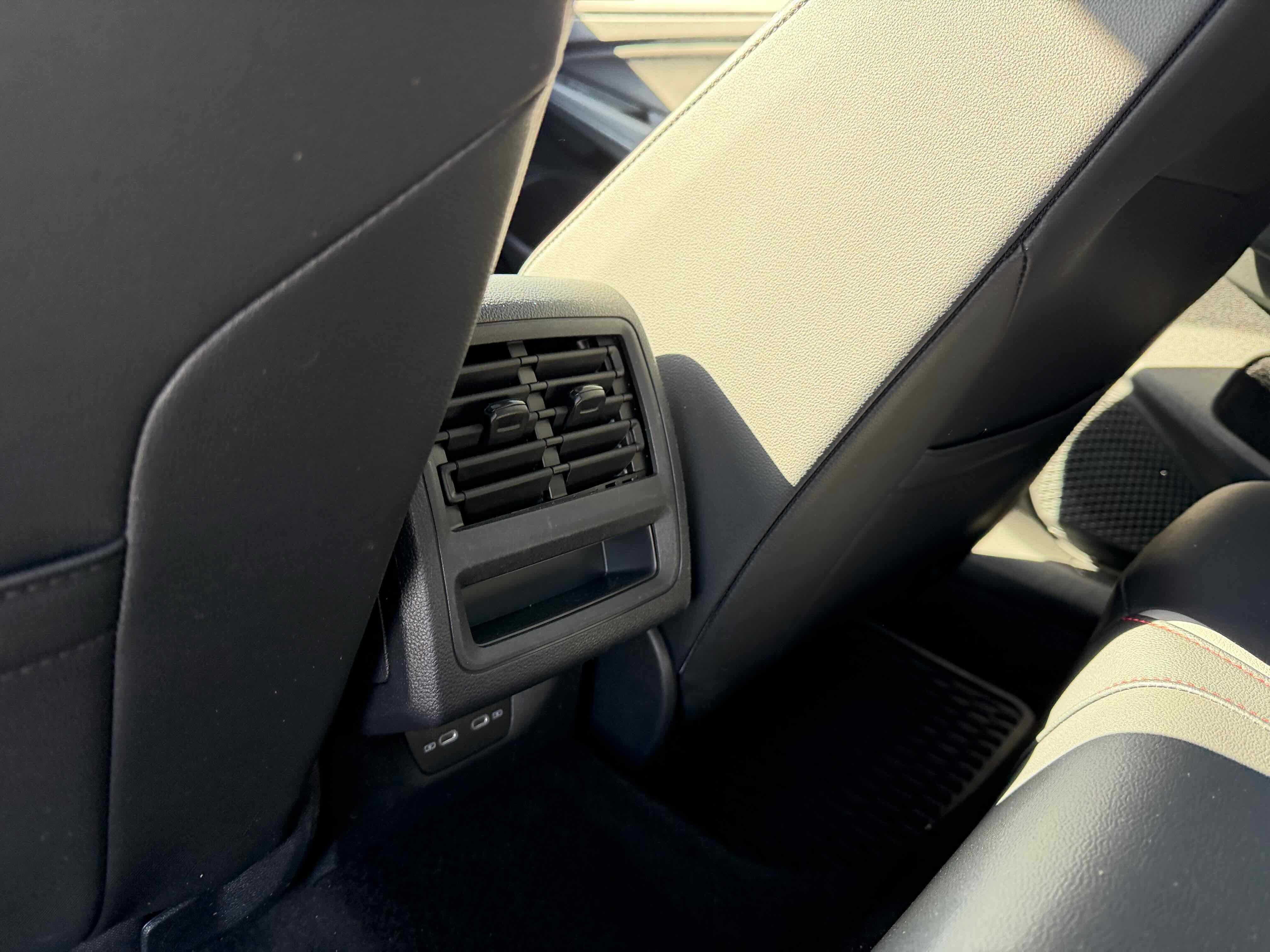 2022 Volkswagen Golf GTI SE