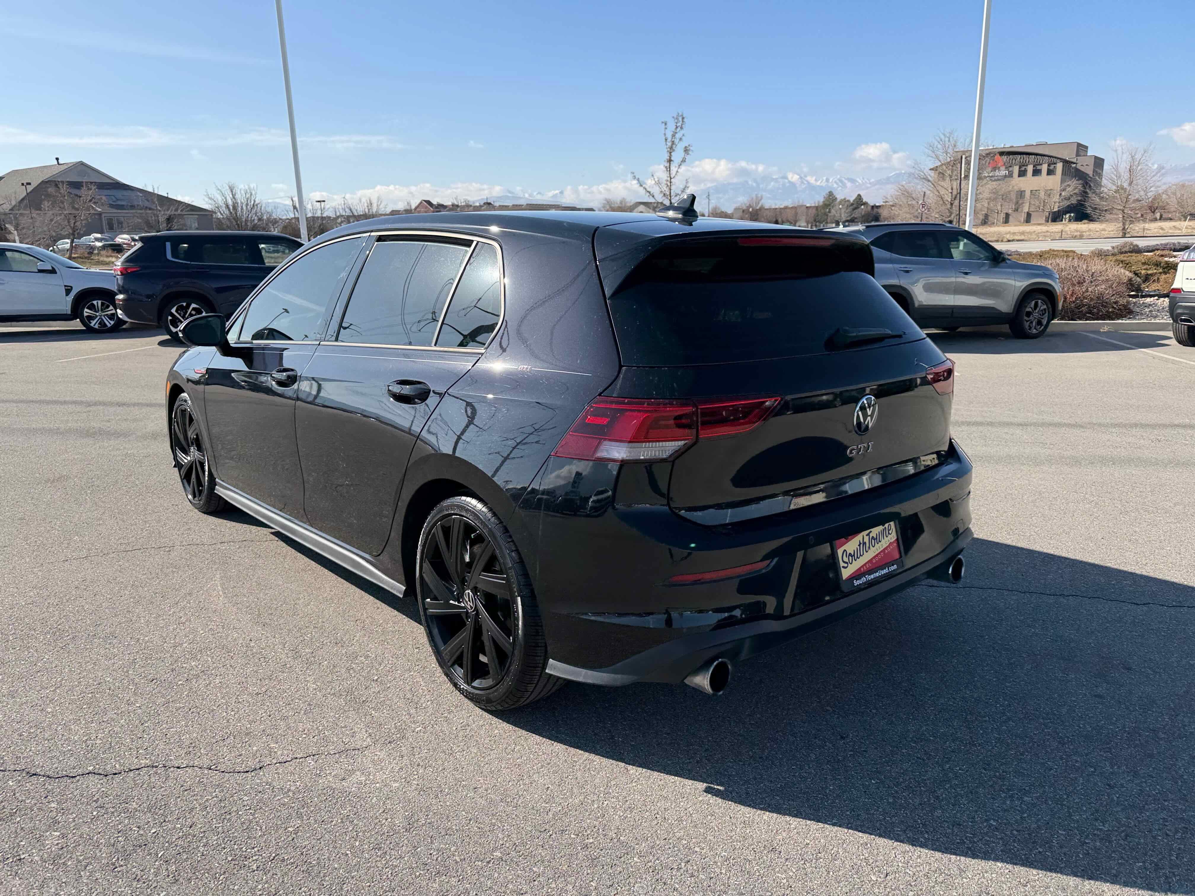 2022 Volkswagen Golf GTI SE