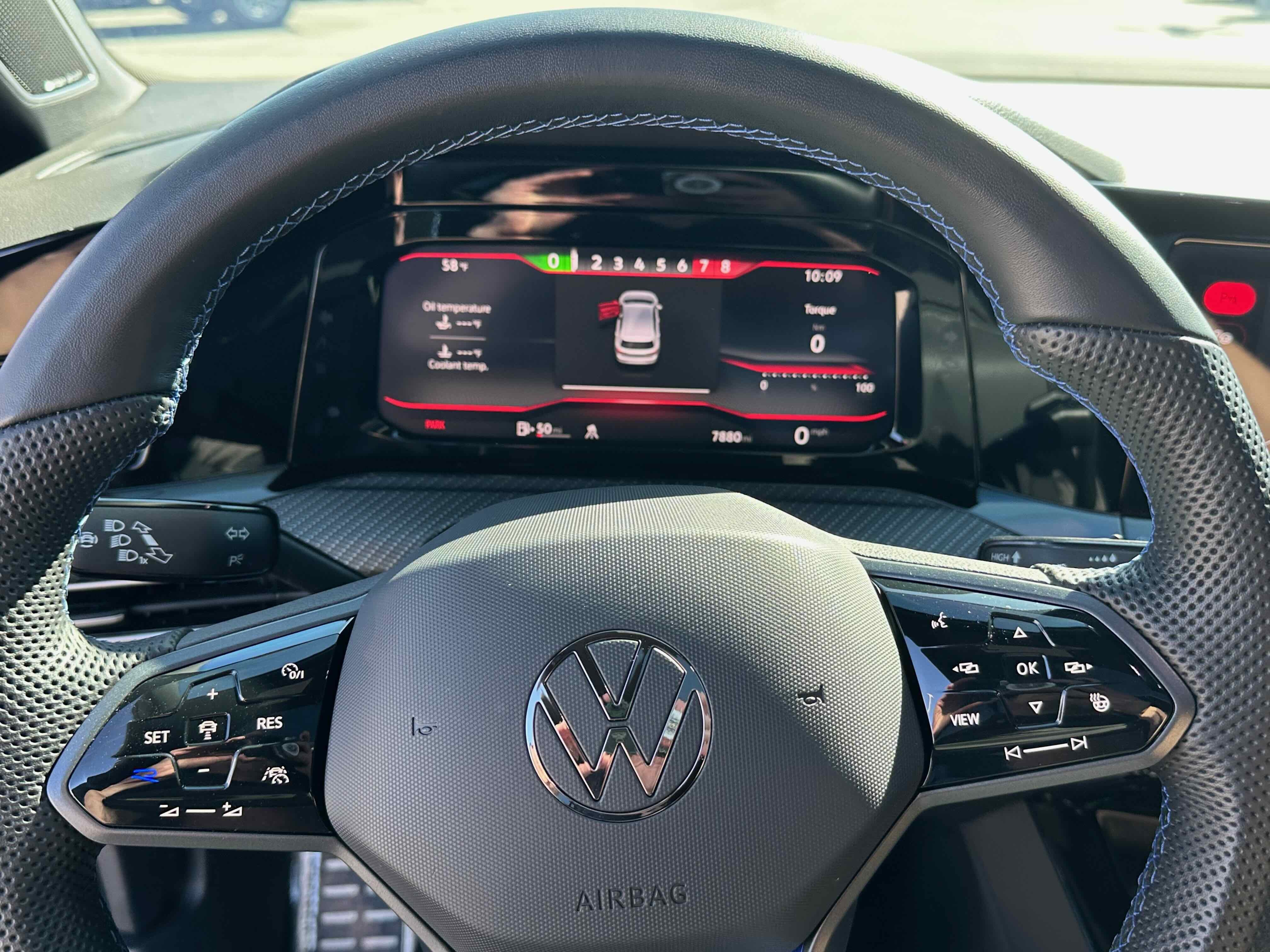 2024 Volkswagen Golf R 2.0T