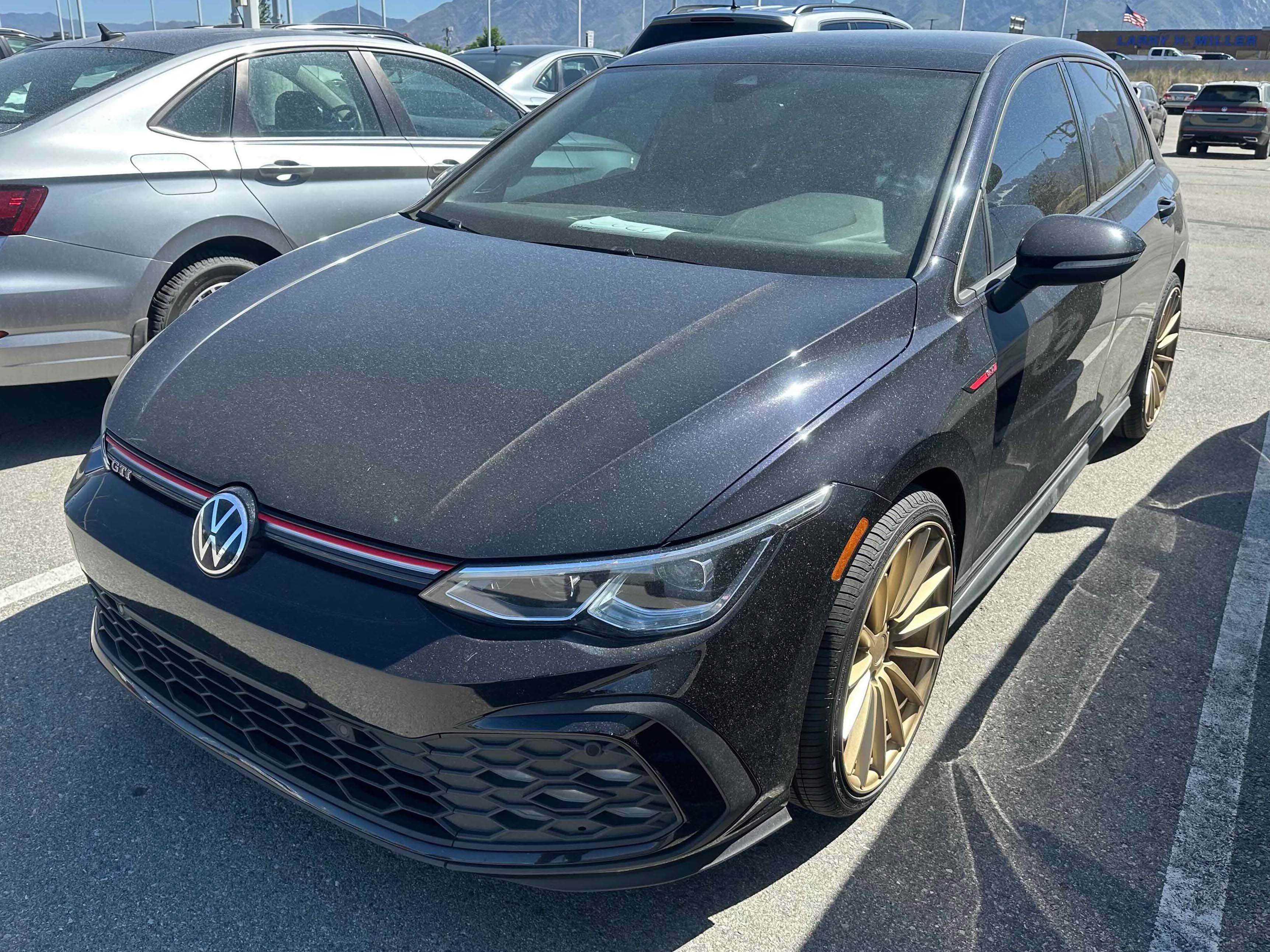 2022 Volkswagen Golf GTI 2.0T SE 4-door DSG's photo