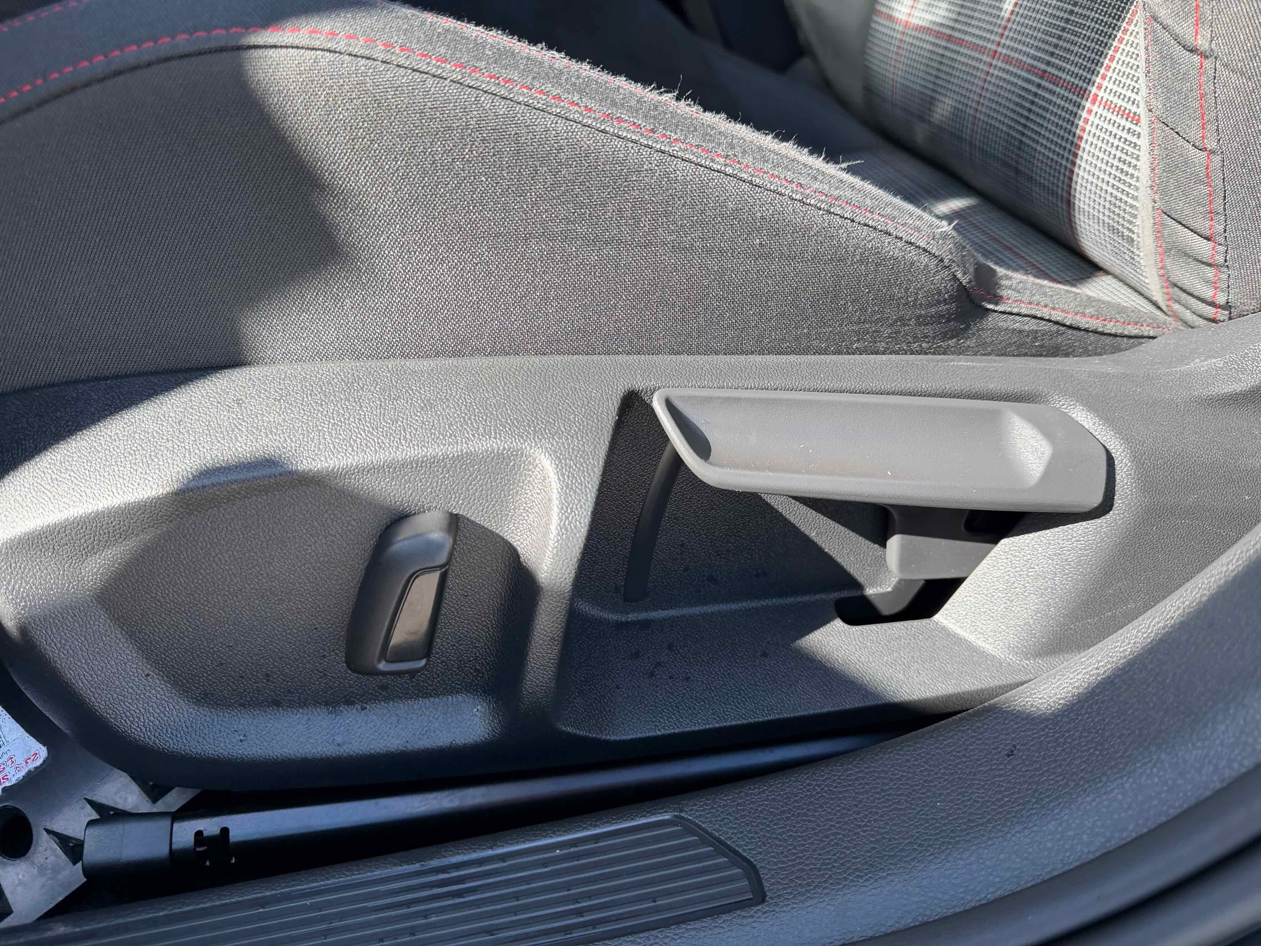 2024 Volkswagen Golf GTI 380 SE