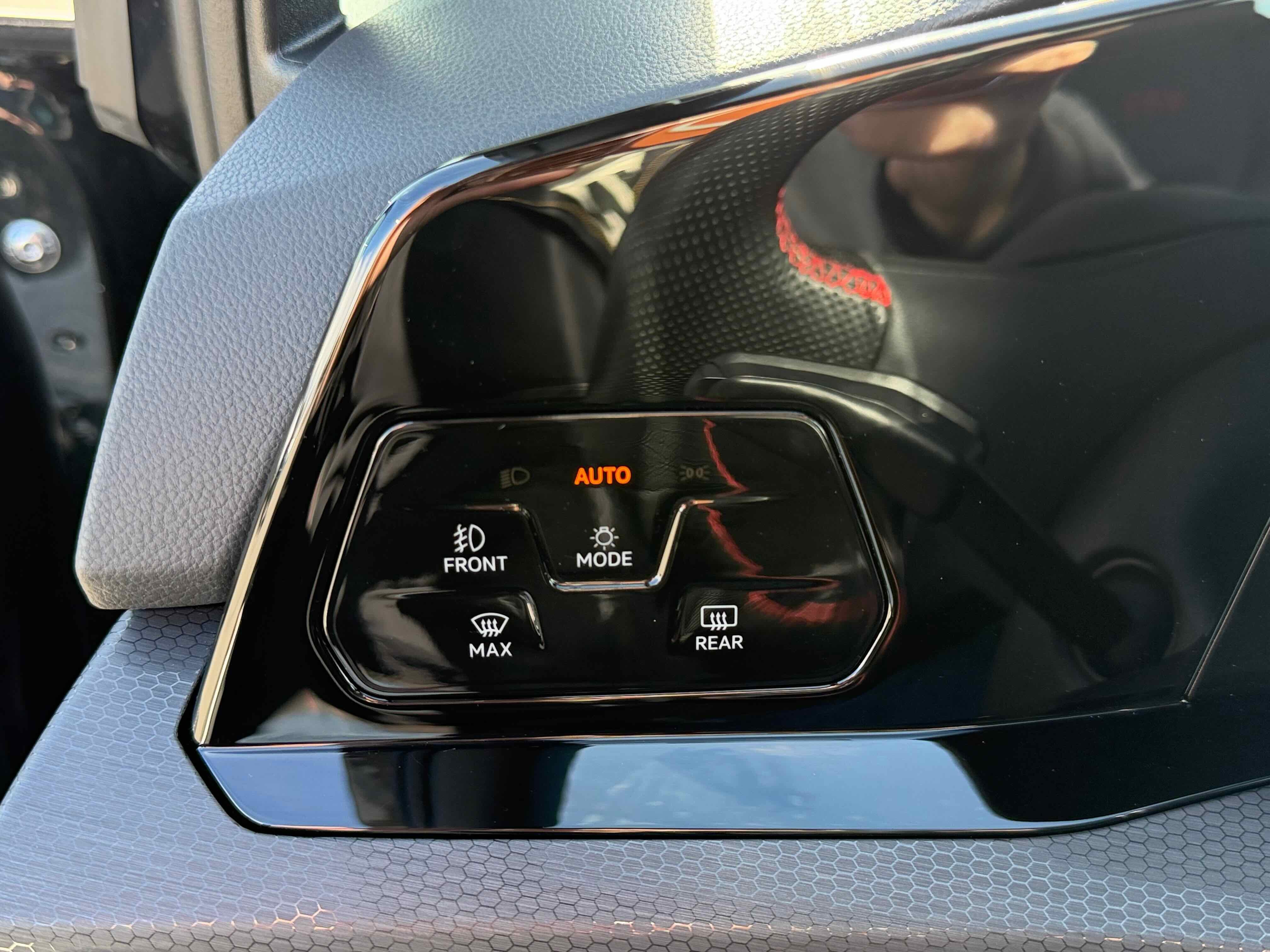 2024 Volkswagen Golf GTI 380 SE