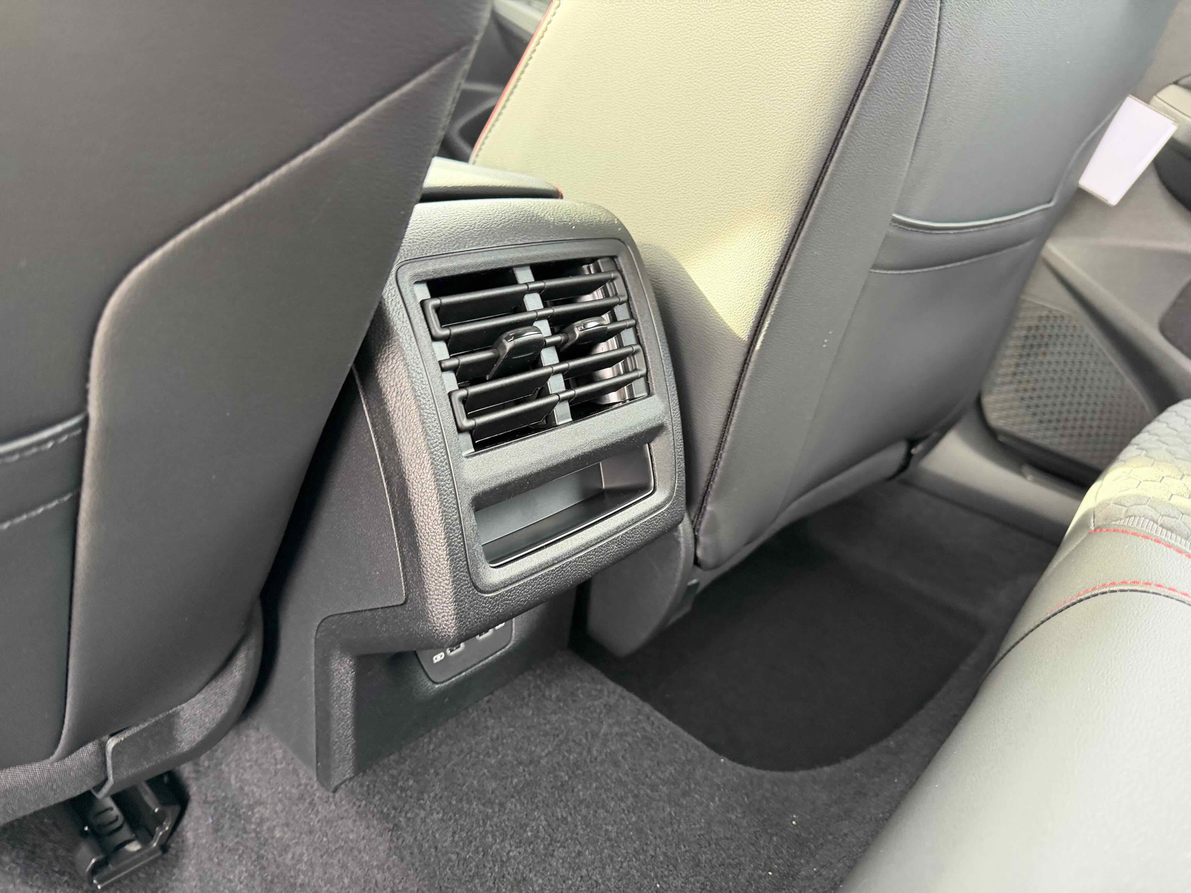 2026 Volkswagen Golf GTI SE