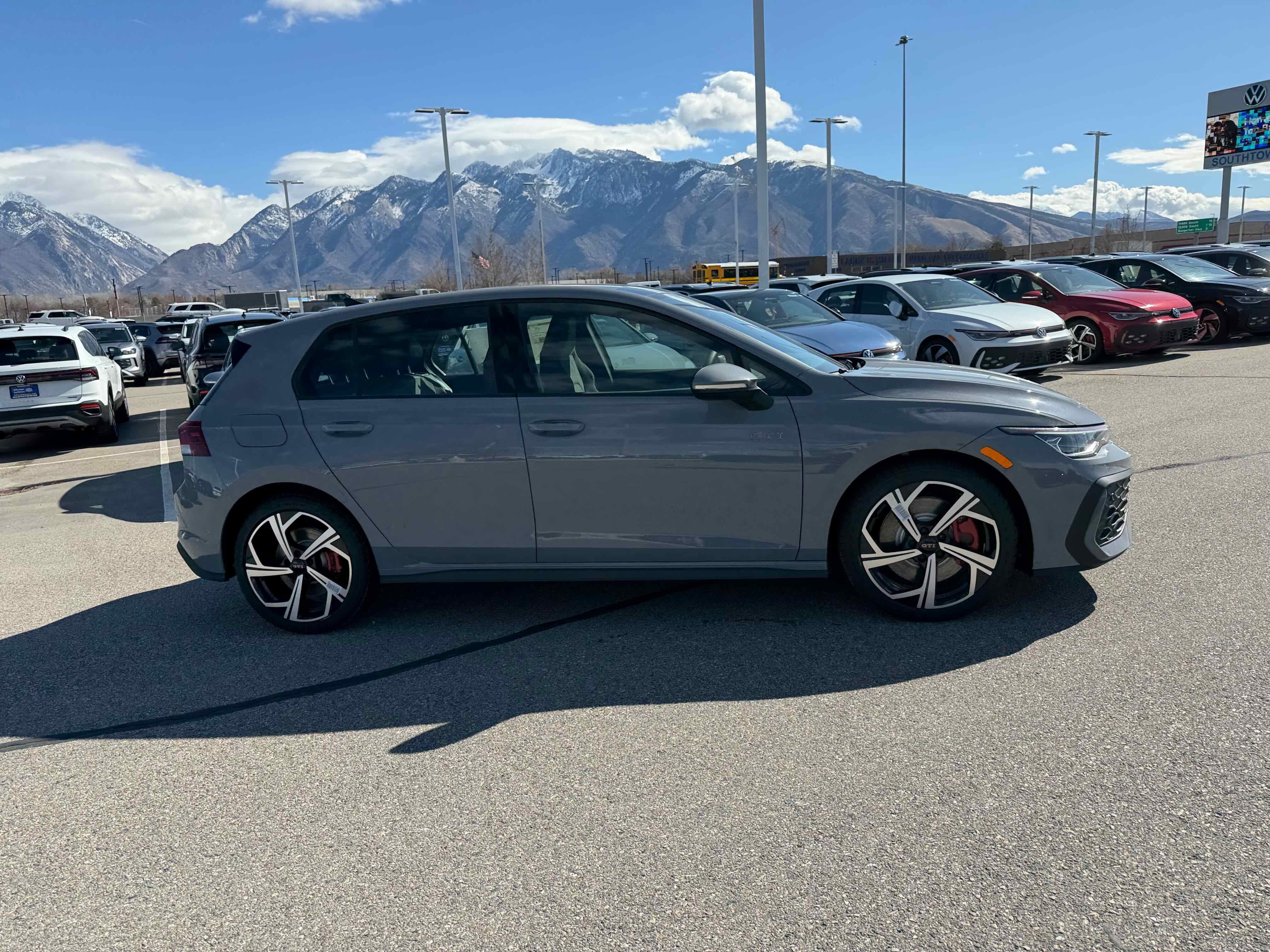 2026 Volkswagen Golf GTI SE