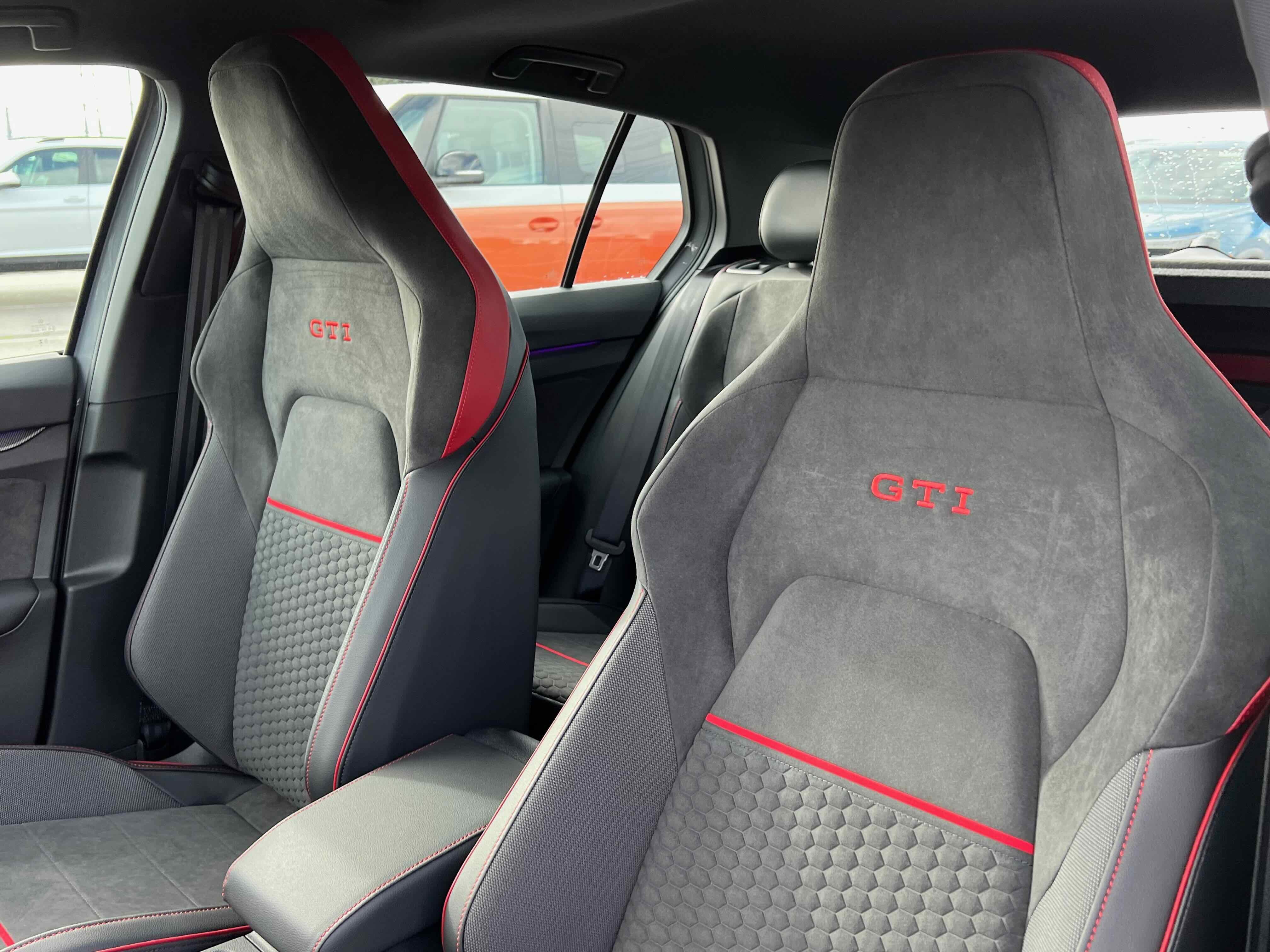 2026 Volkswagen Golf GTI SE