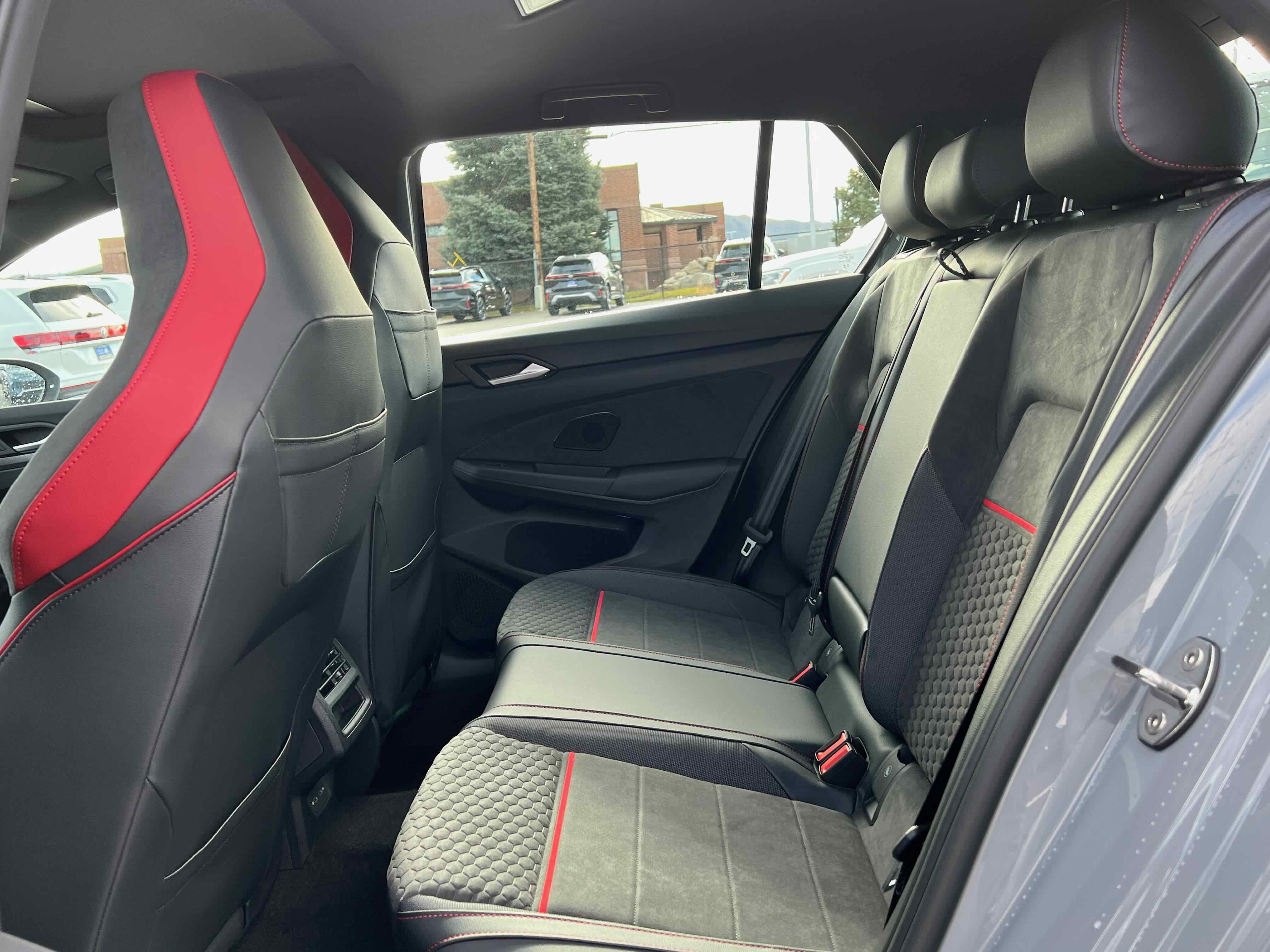 2026 Volkswagen Golf GTI SE