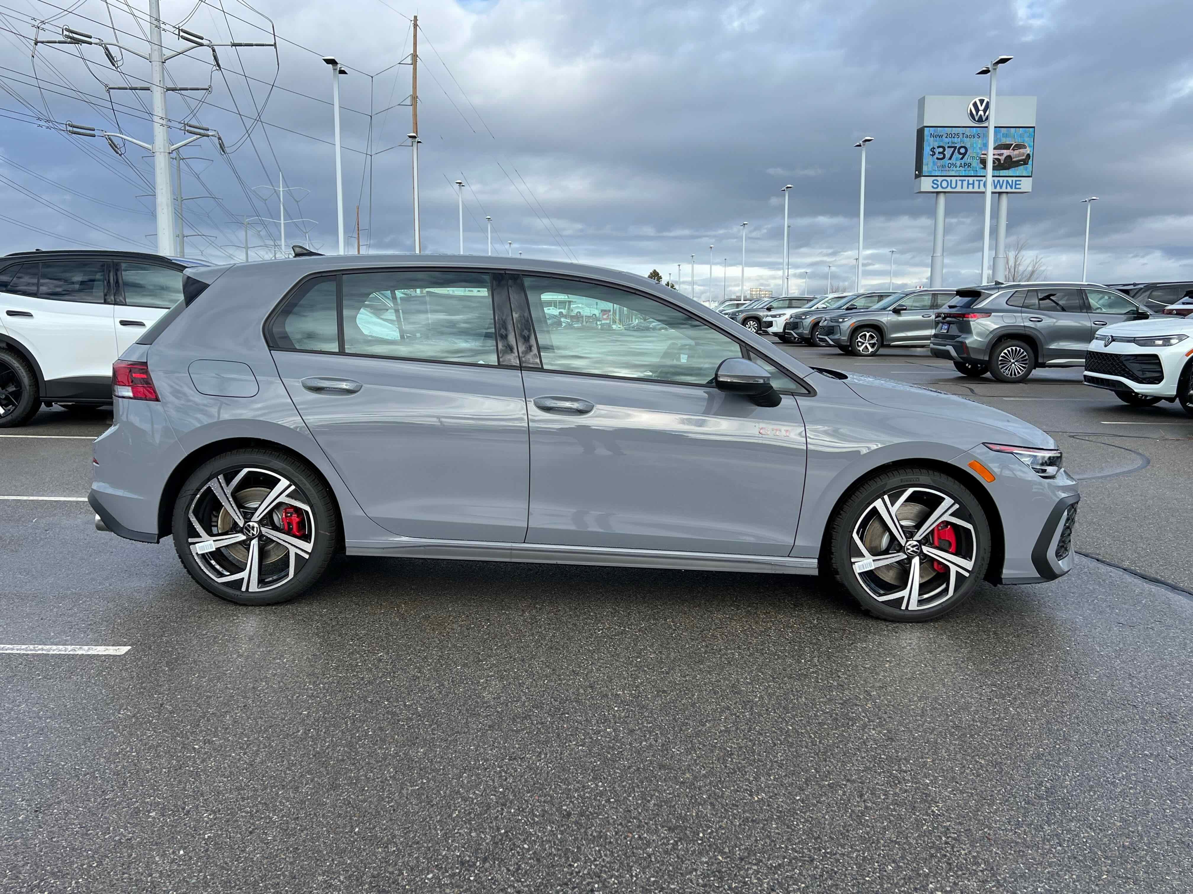 2026 Volkswagen Golf GTI SE