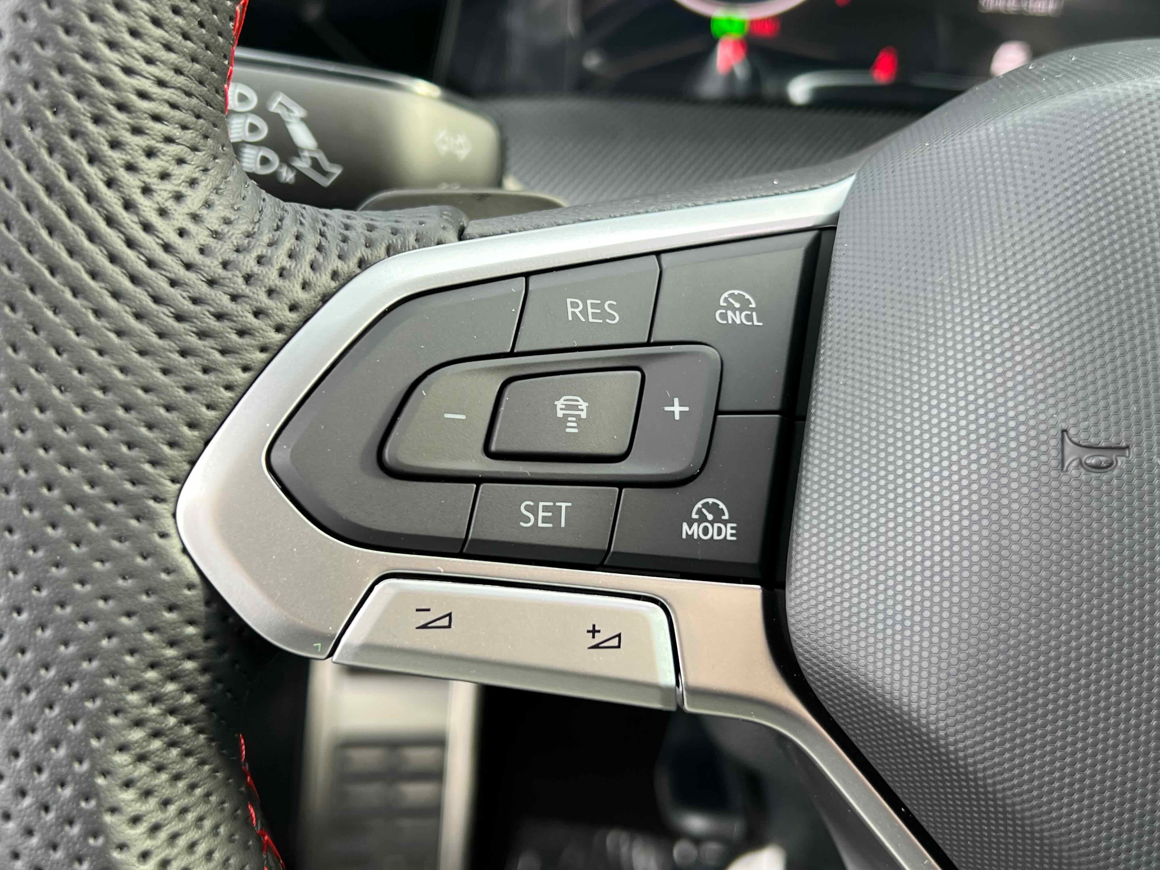 2026 Volkswagen Golf GTI SE