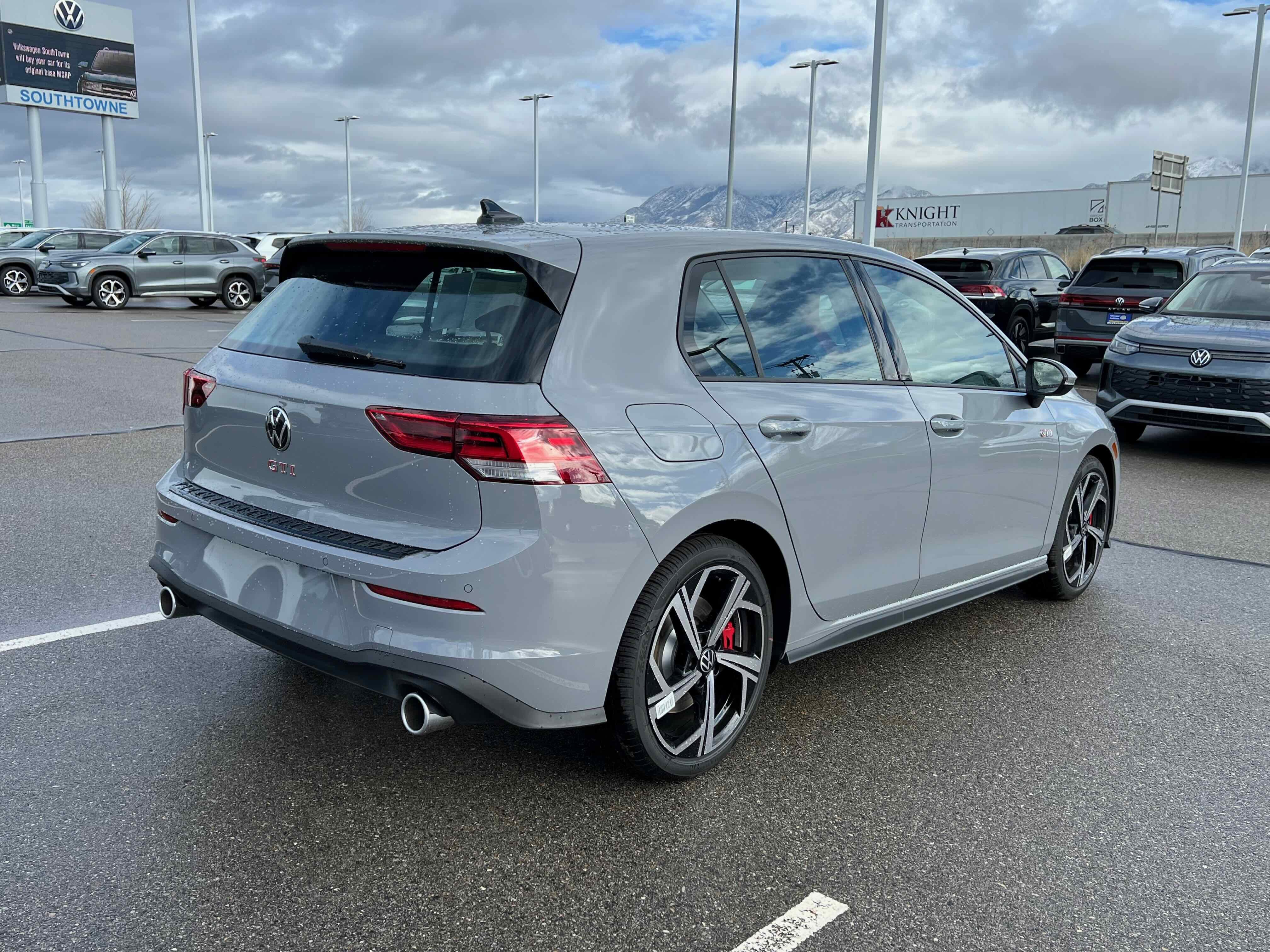 2026 Volkswagen Golf GTI SE