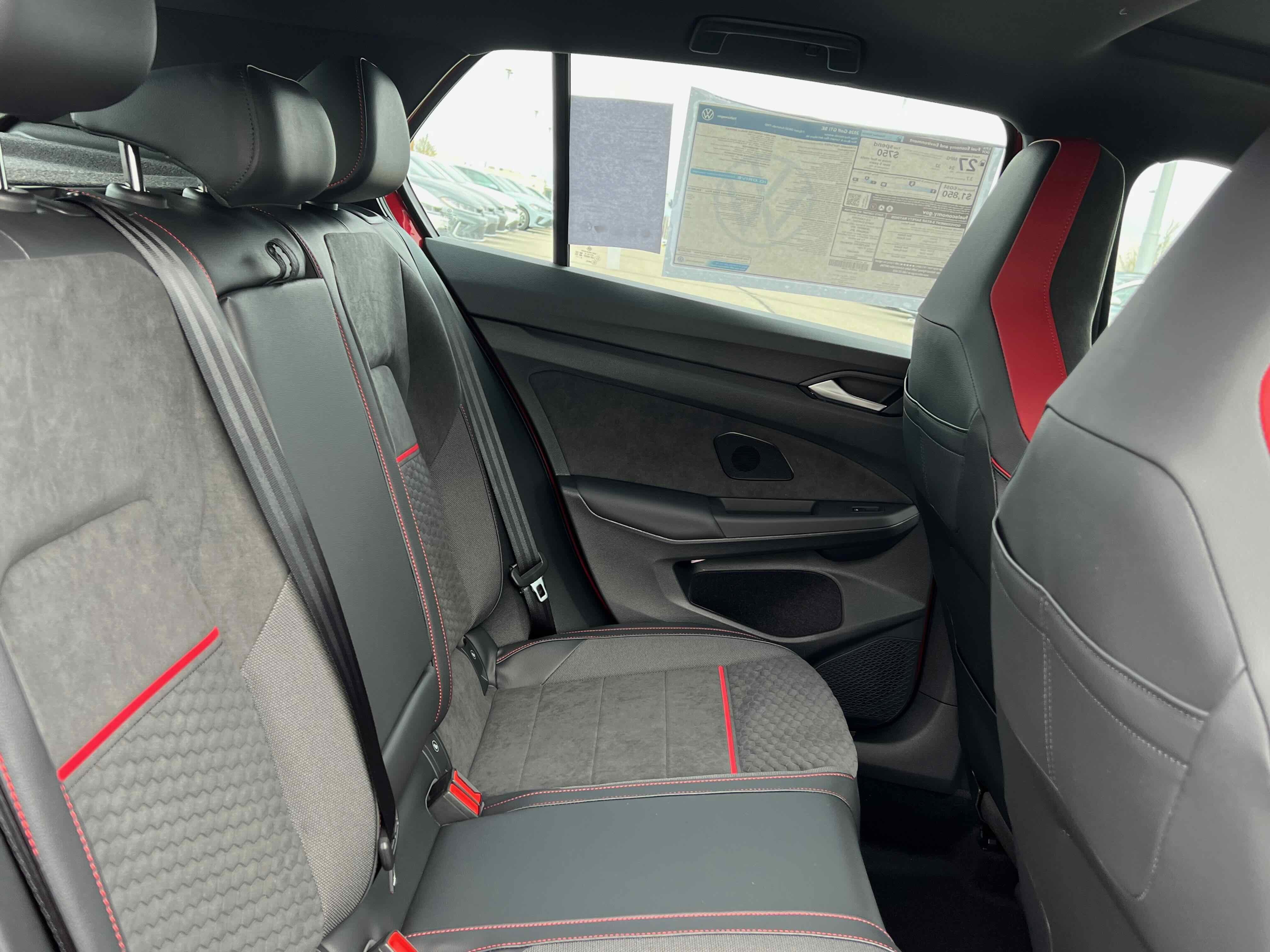 2026 Volkswagen Golf GTI SE