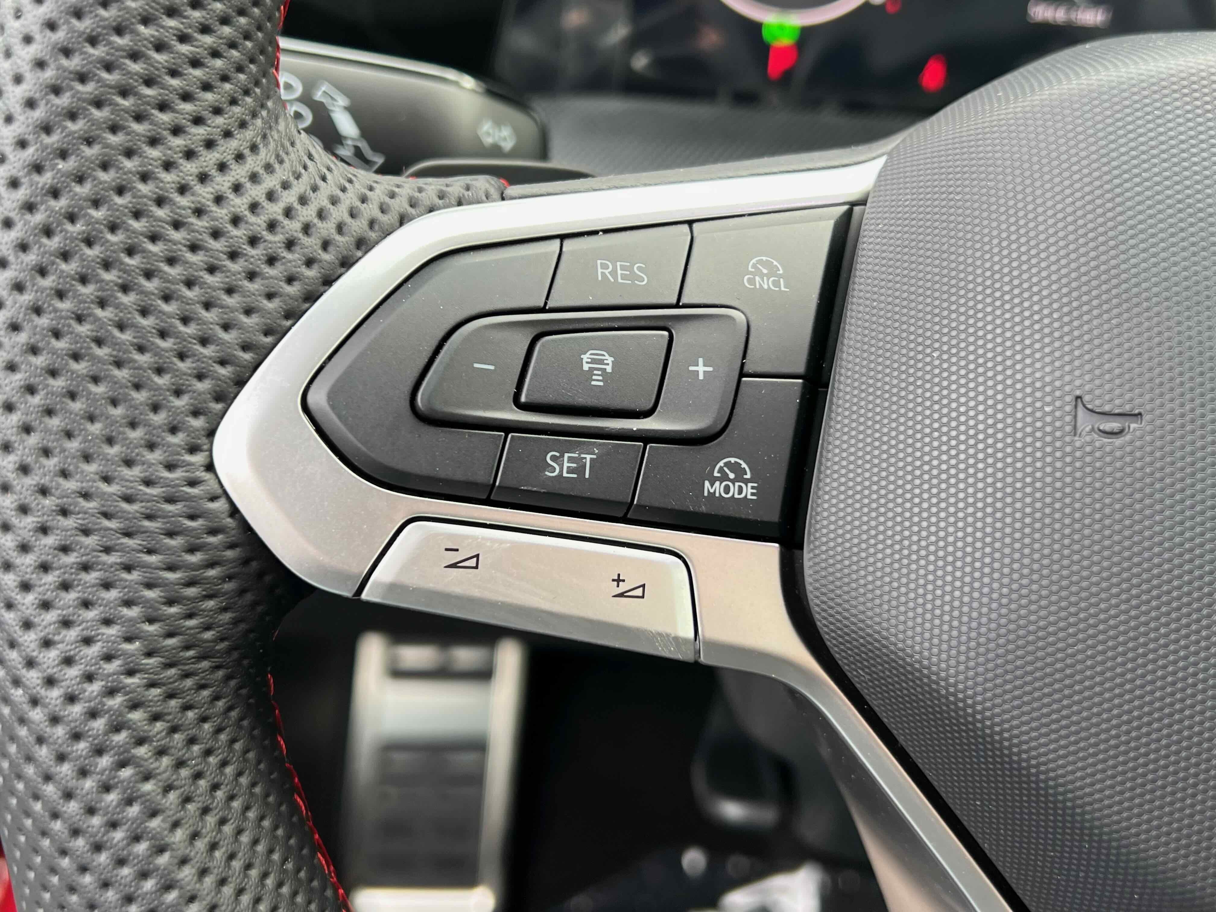 2026 Volkswagen Golf GTI SE