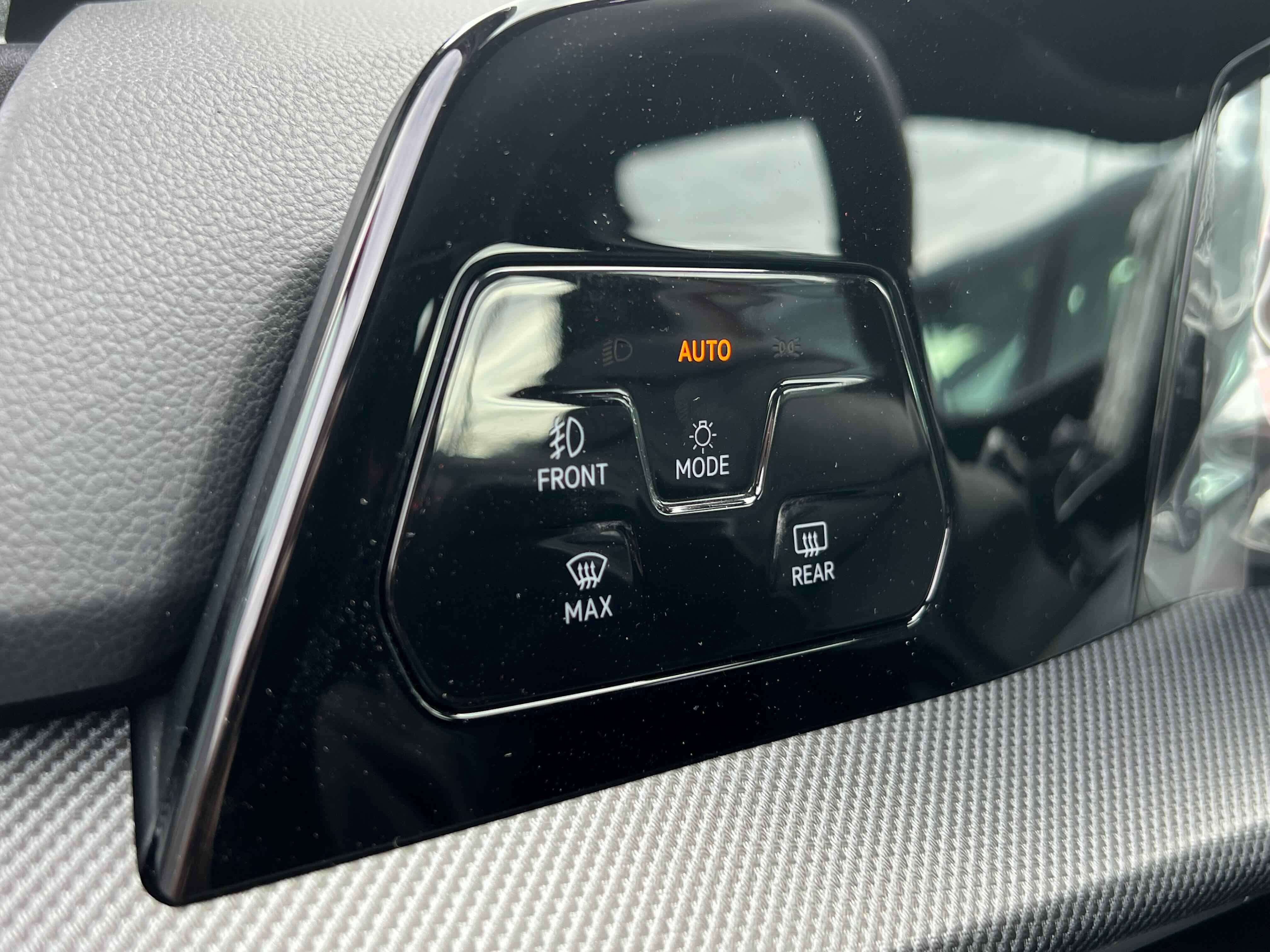 2026 Volkswagen Golf GTI SE