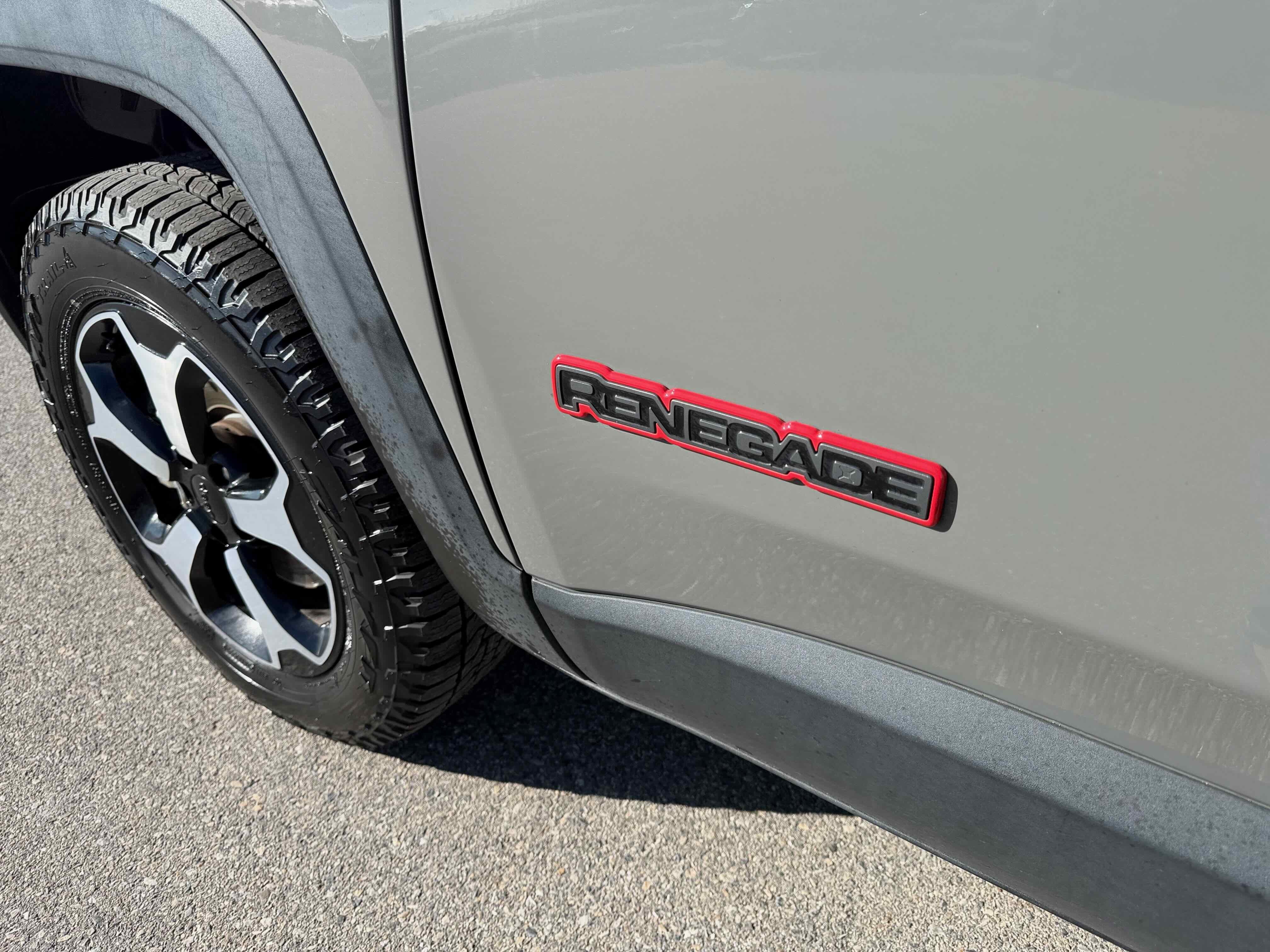 2022 Jeep Renegade Trailhawk