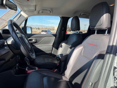 2022 Jeep Renegade Trailhawk