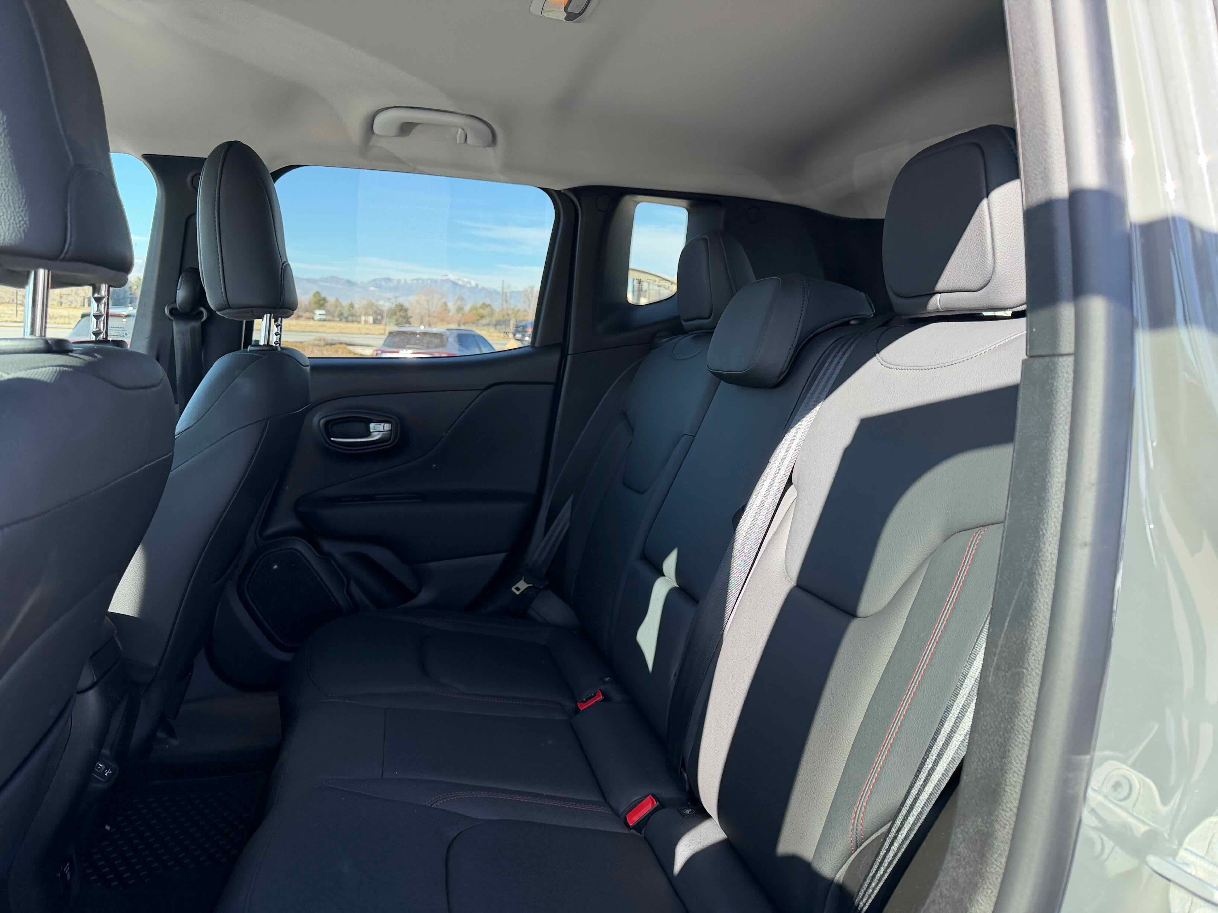 2022 Jeep Renegade Trailhawk