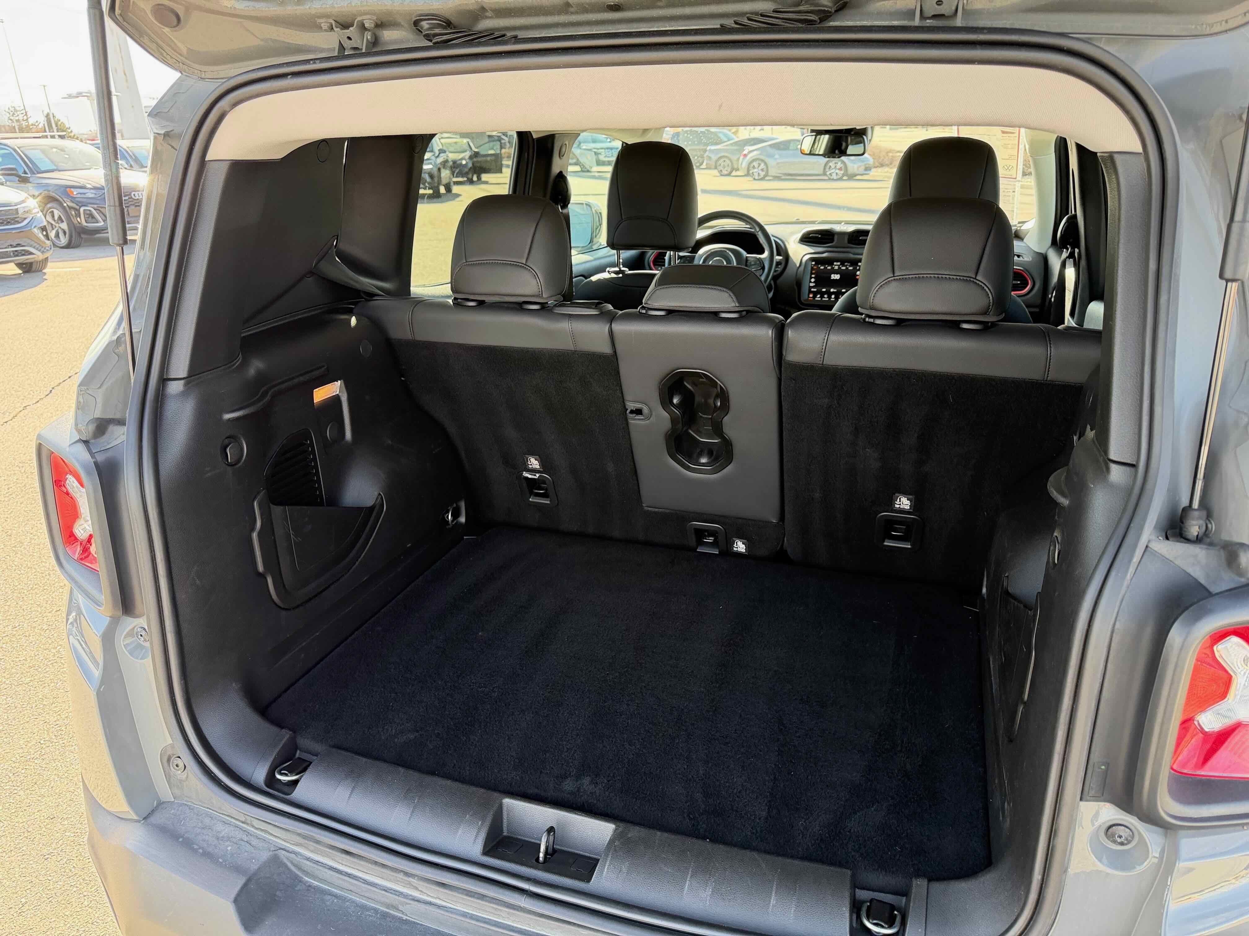 2022 Jeep Renegade Trailhawk