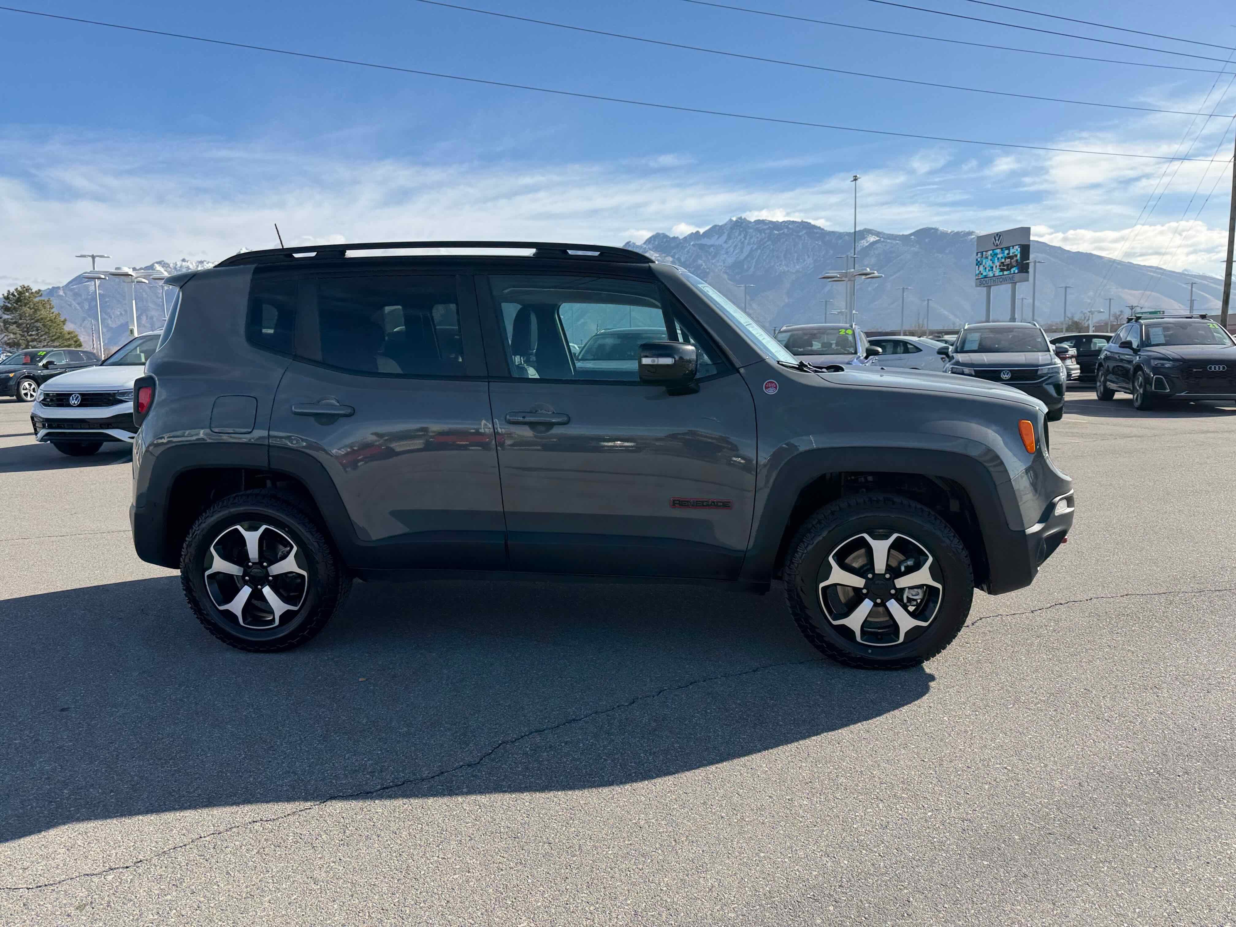 2022 Jeep Renegade Trailhawk